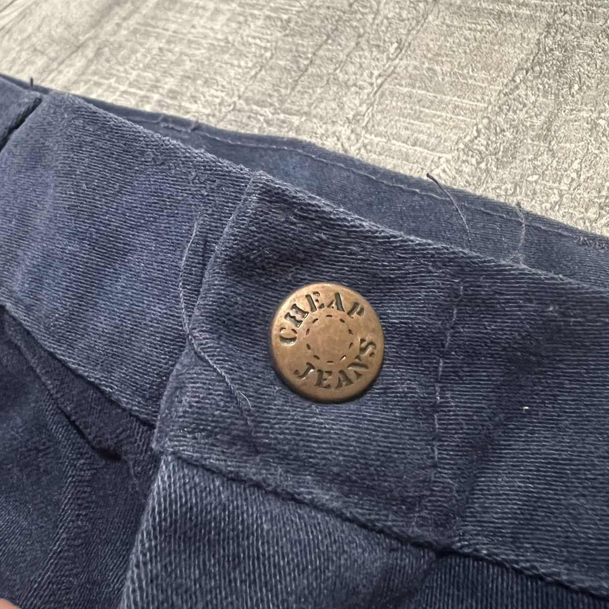 Vintage VTG Cheap Jeans 70s Blue Flared Hippie Low Rise Suede Pants Size 28" / US 6 / IT 42 - 7 Thumbnail