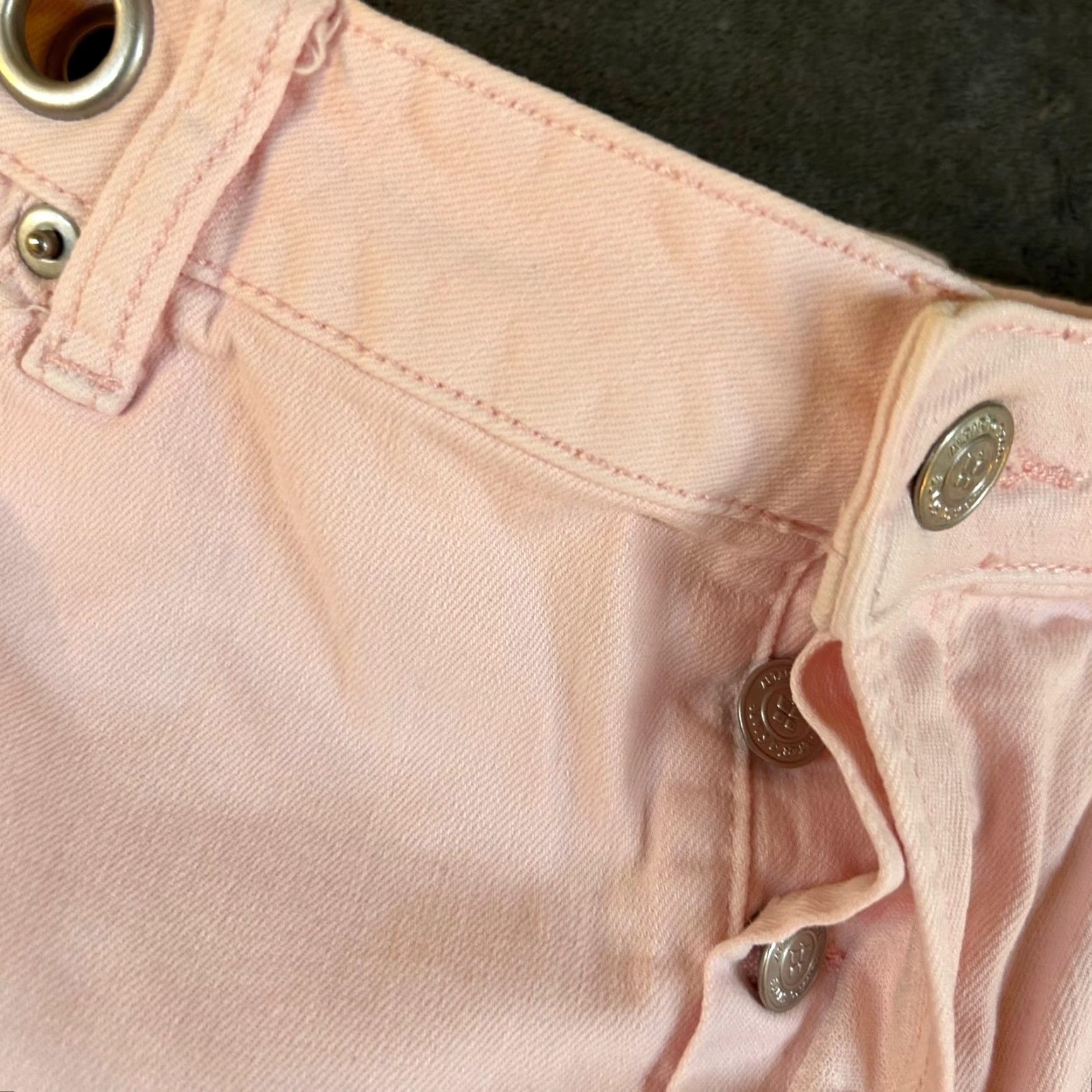 Vintage Altard State Pink Denim Shorts Frayed Hem Eyelet Detail Stretch Womens Size 31 Size 24" / US 00 / IT 34 - 4 Thumbnail