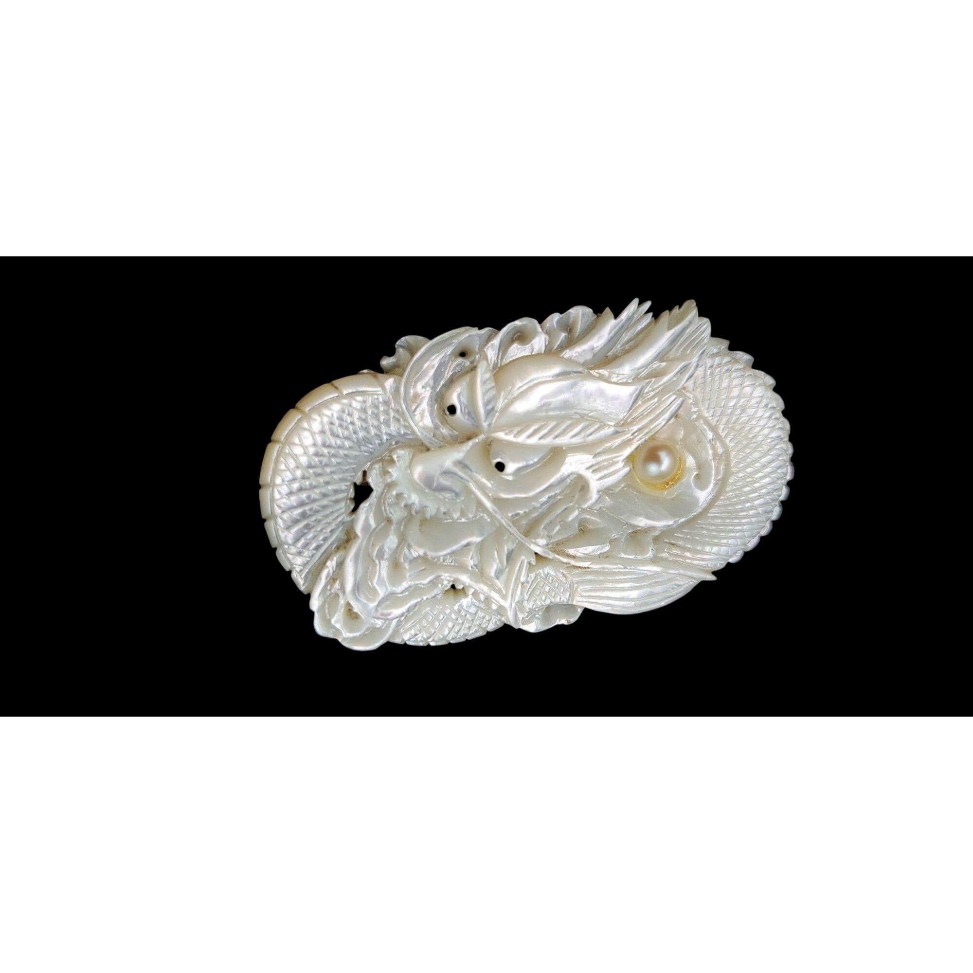 The Unbranded Brand Vintage Carved Mother Of Pearl Dragon Brooch Earrings Set Size ONE SIZE - 9 Thumbnail