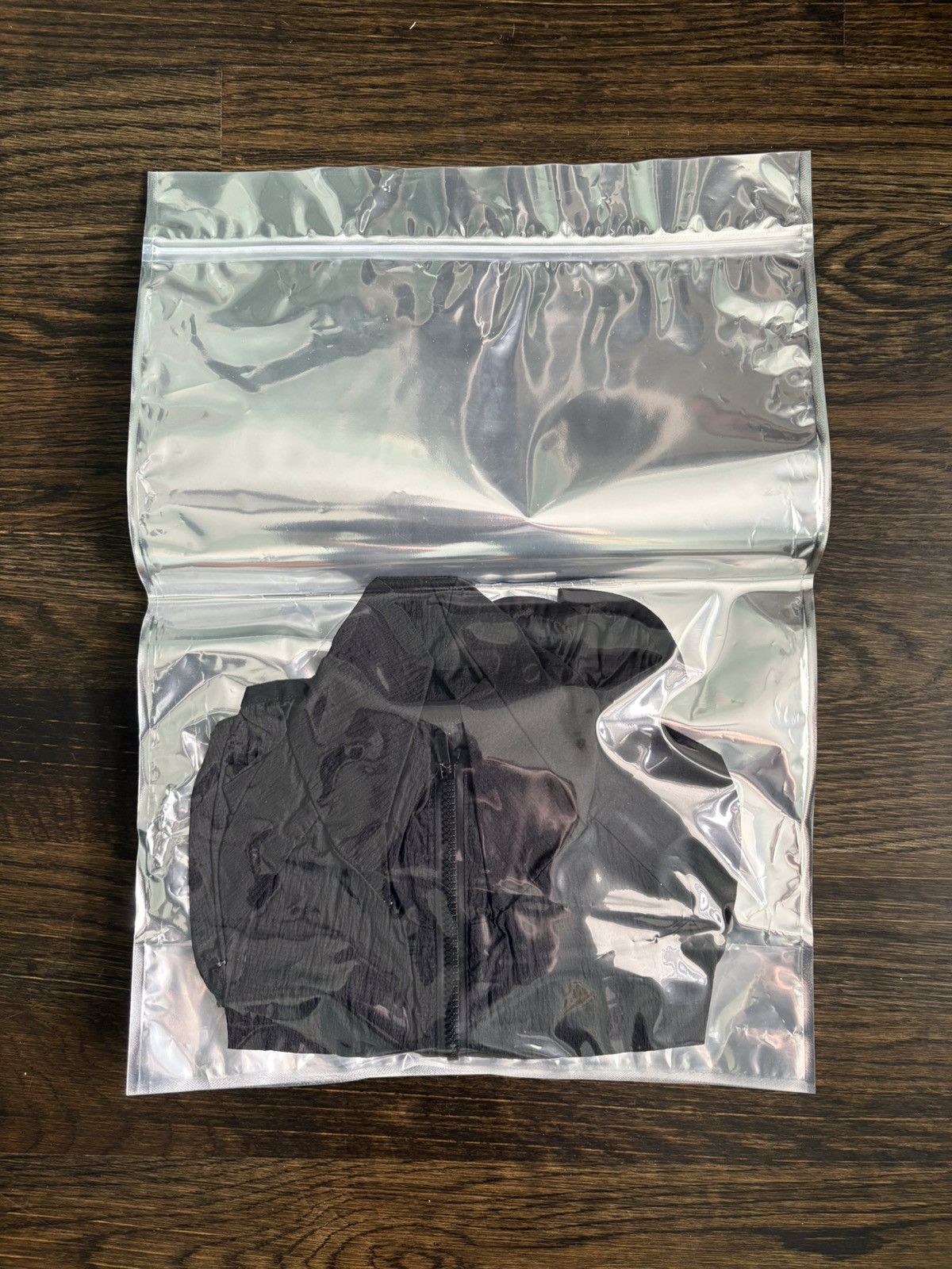 Satisfy satisfy running rippy trail jacket black 2 medium pockets Size US M / EU 48-50 / 2 - 6 Thumbnail