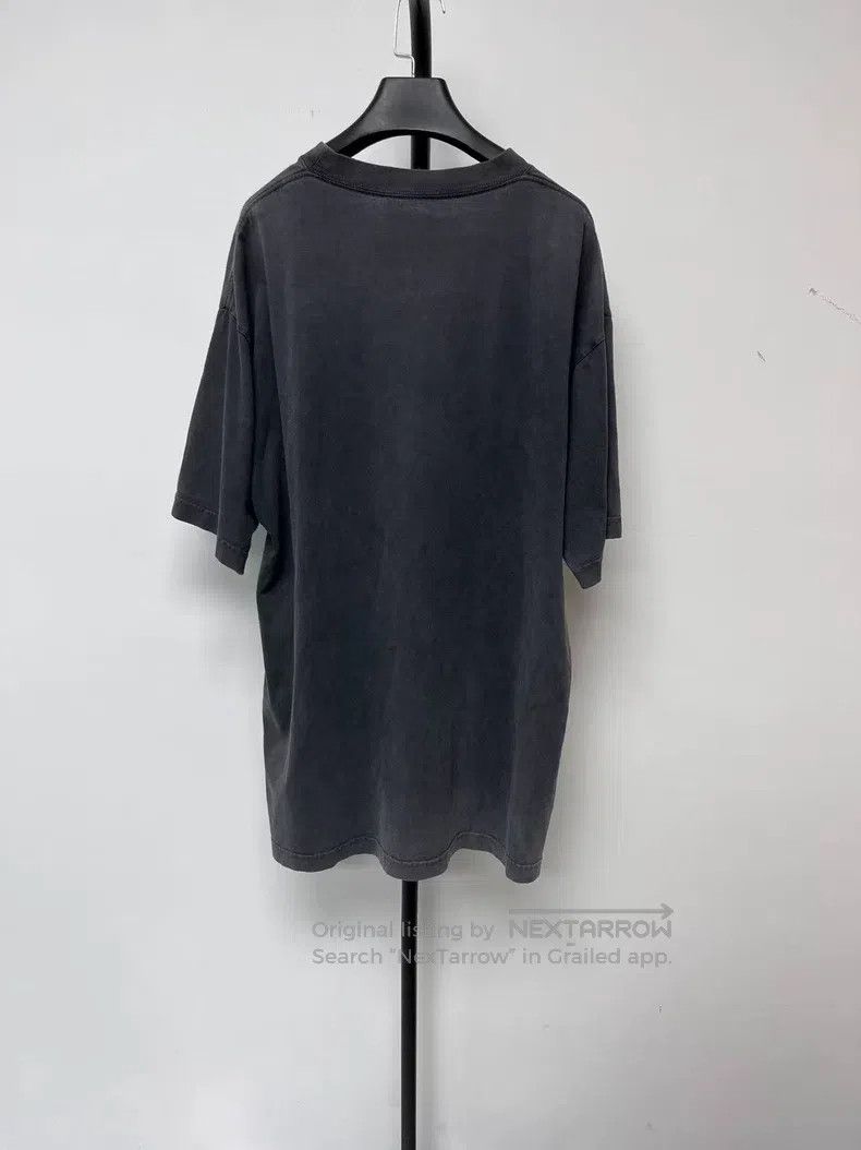 Balenciaga Balenciaga Batman Logo Letter Vintage Aged Short Sleeve T- Size US S / EU 44-46 / 1 - 2 Thumbnail