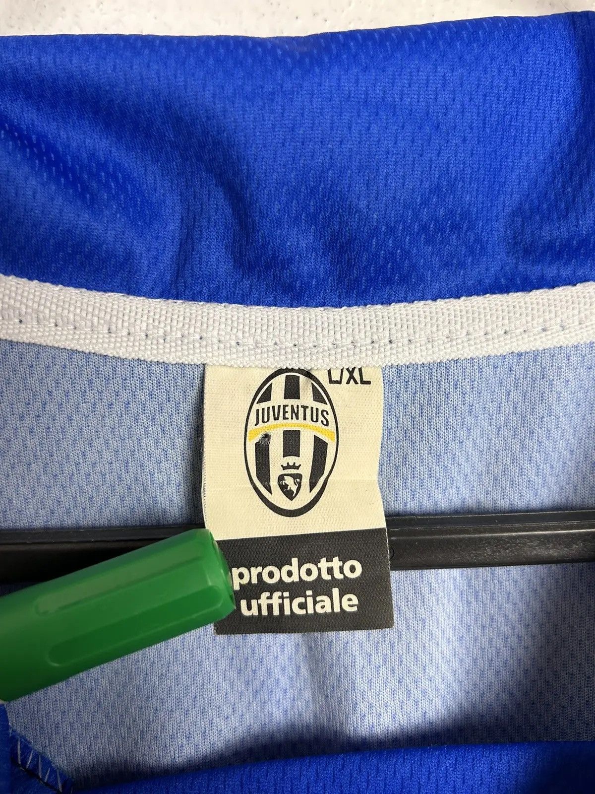 Vintage 90s Vintage Juventus FC 1995/96 Away Kit #10 Soccer Jersey Size US L / EU 52-54 / 3 - 8 Thumbnail
