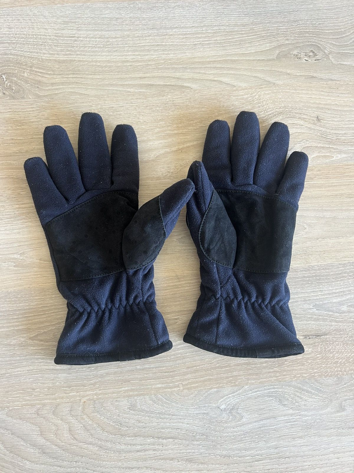 Prada Prada Navy Fleece Gloves with Red Logo Tag Size ONE SIZE - 5 Thumbnail