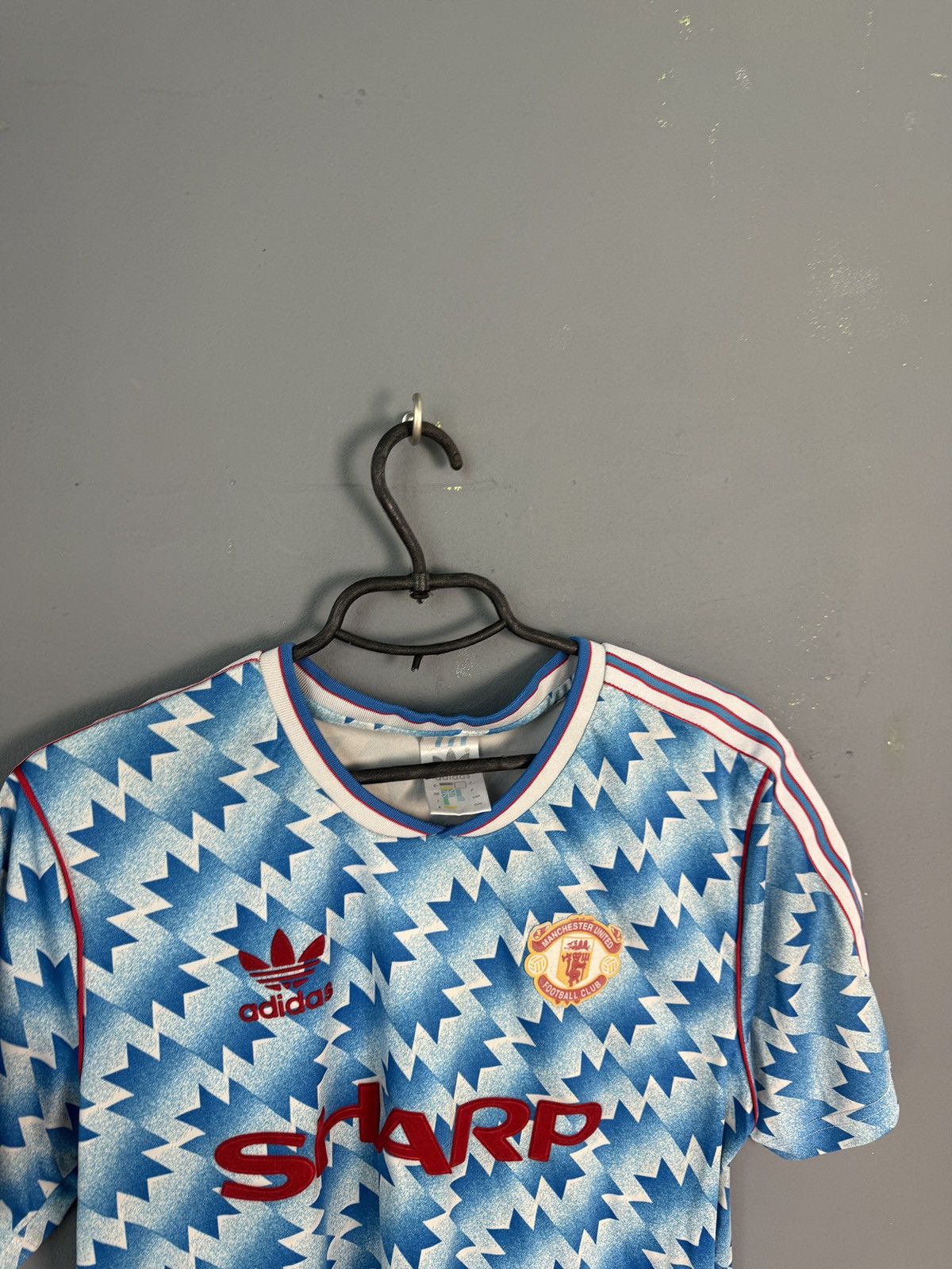 Other Manchester United sharp vintage soccer jersey M sz (cantona) Size US M / EU 48-50 / 2 - 3 Thumbnail