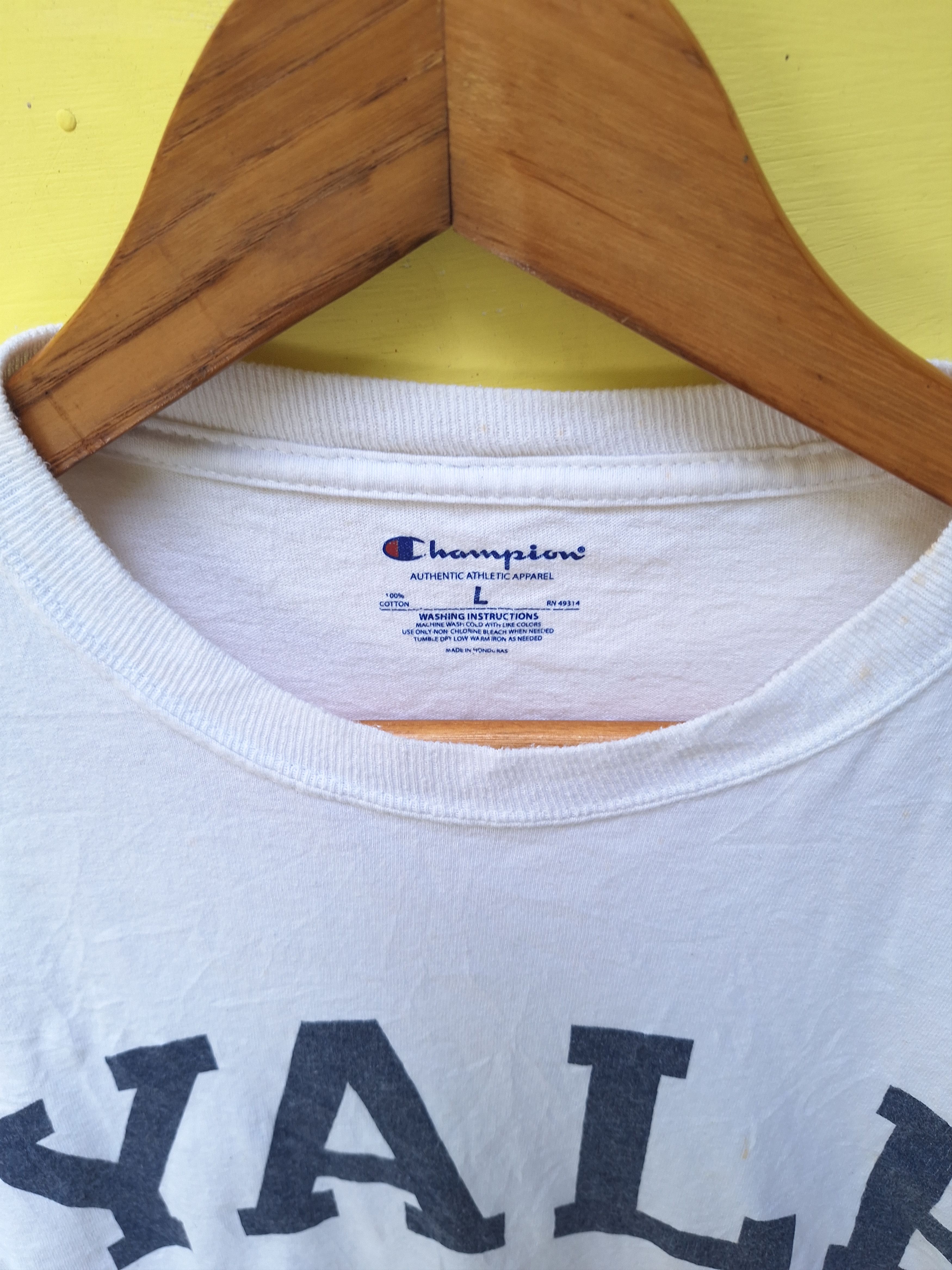 Champion Champion Yale White tee shirt Size US L / EU 52-54 / 3 - 2 Thumbnail