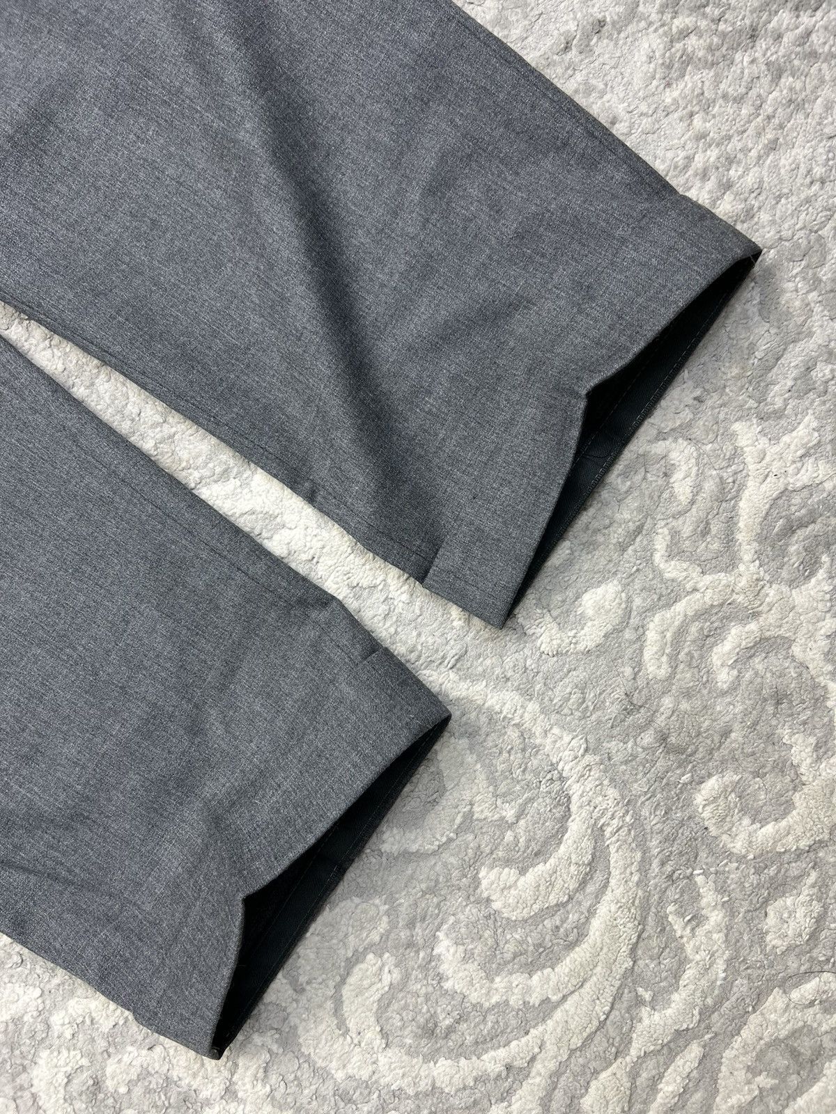 Yves Saint Laurent Elegant Yves Saint Laurent Trousers, 100% Wool Size US 36 / EU 52 - 7 Thumbnail
