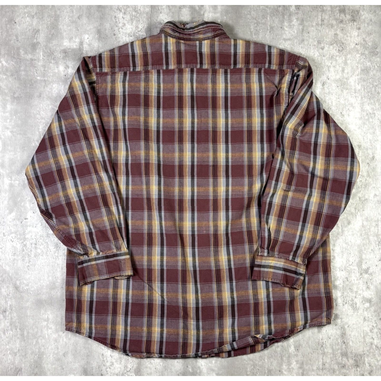 Carhartt VINTAGE Carhartt Shirt 90s Flannel Red Button-Down Workwear XL Adult Mens Long Sleeve Collared Plaid Heavyweight All Seasons Size US XL / EU 56 / 4 - 2 Thumbnail