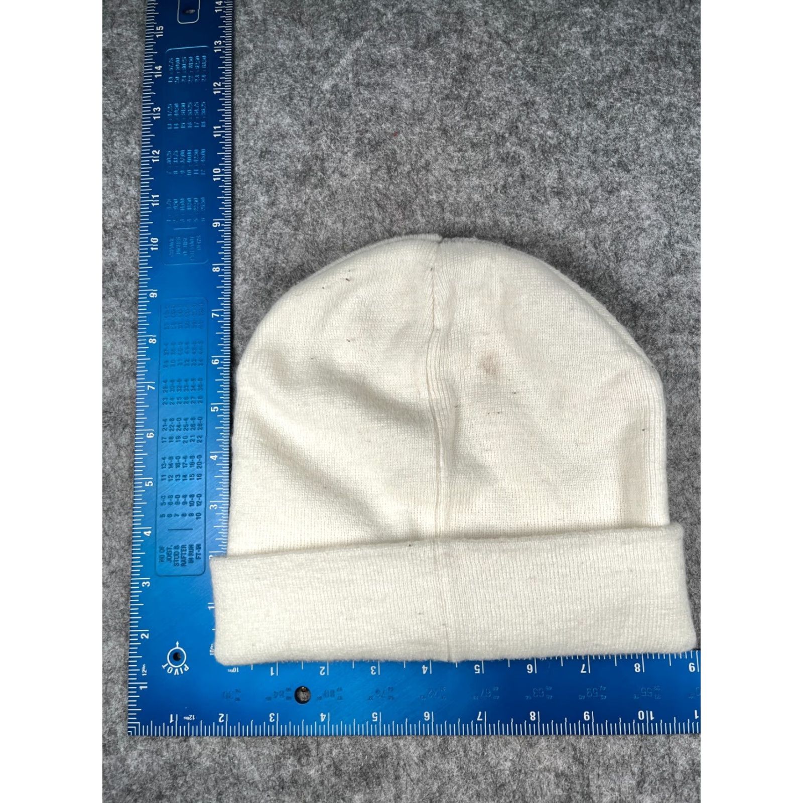 Vintage D&Y Beanie Hat/Toque White One Size Women Knit 100% Acrylic Embroidered Casual Winter Winter 100% Acrylic Beanie Womens Size ONE SIZE - 4 Thumbnail