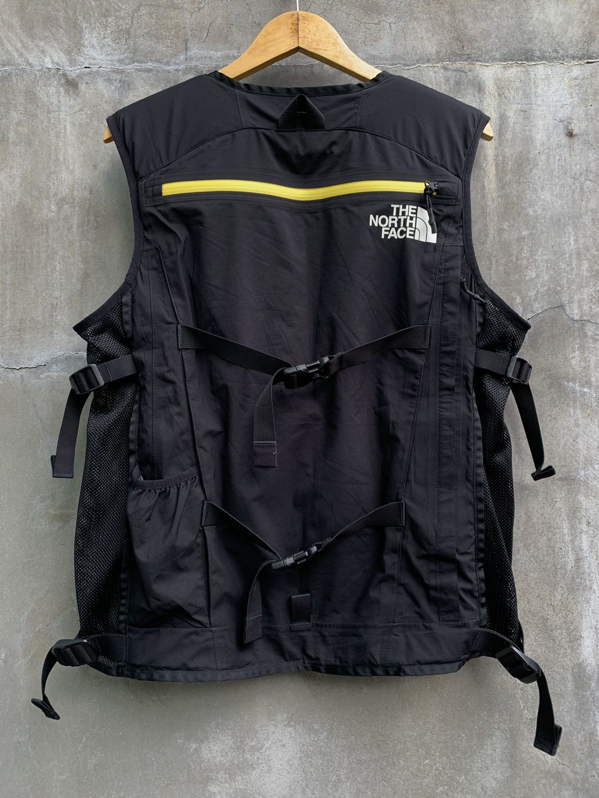 The North Face SS20 Black Series Tactical Vest Size US M / EU 48-50 / 2 - 6 Thumbnail