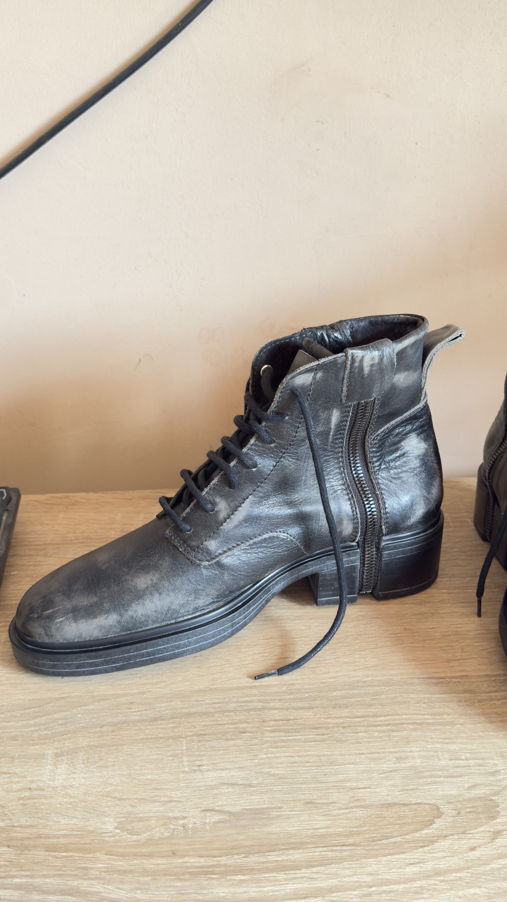 Diesel 🔥 Diesel boots D-zipphim boots size 8 to 8.5 us Size US 8 / EU 41 - 4 Thumbnail
