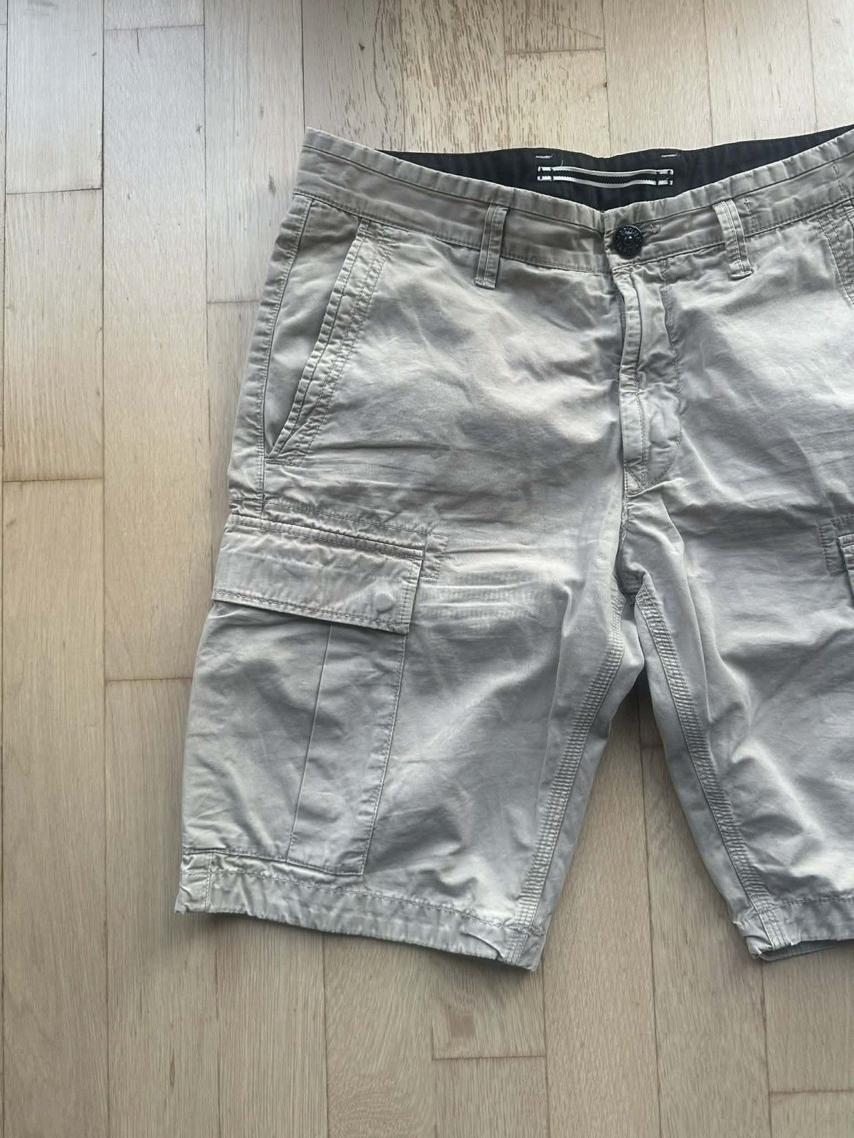 Stone Island Stone island shorts rare grail patch last droppp Size US 31 - 5 Thumbnail