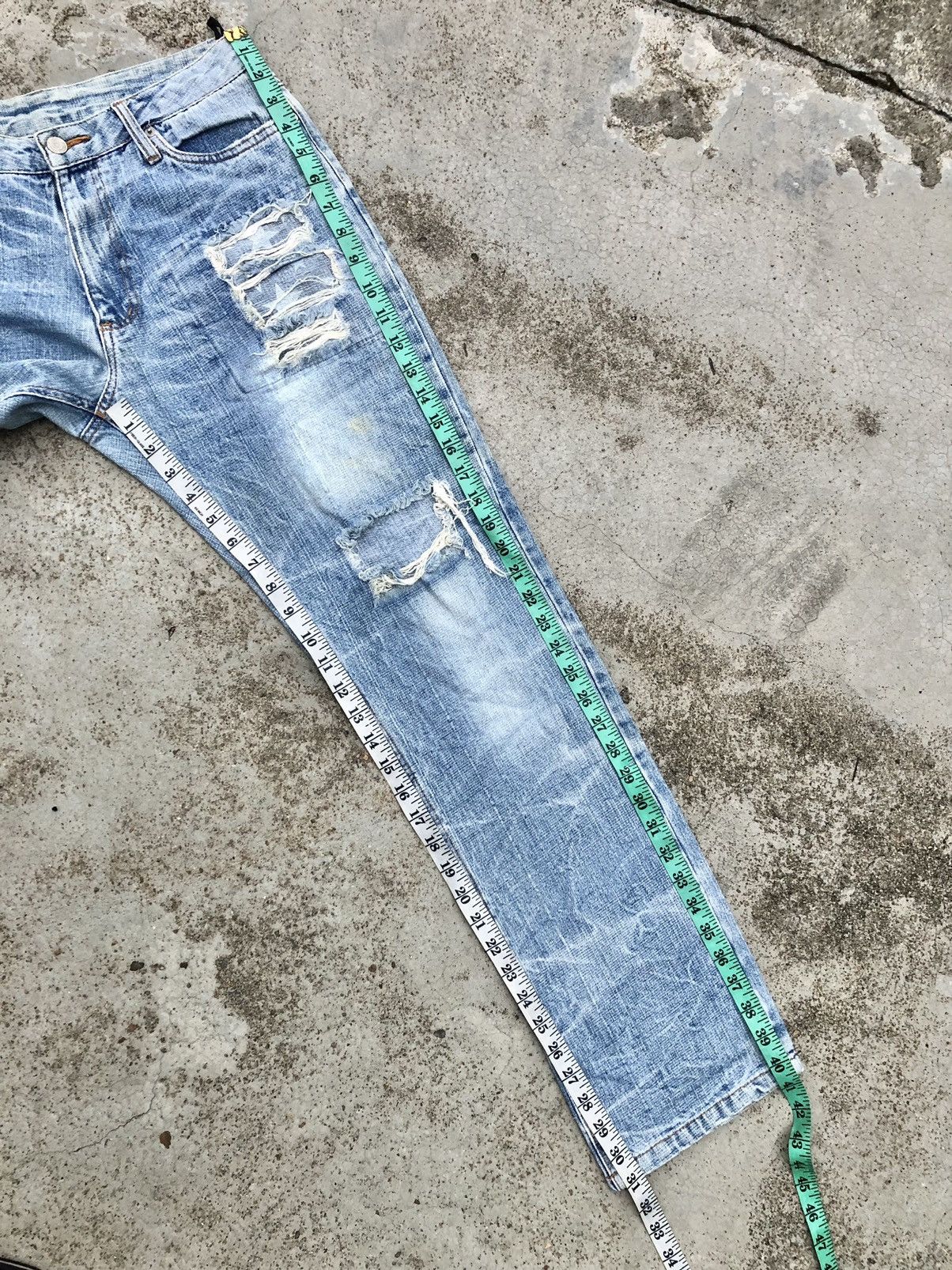 Hypebeast × If Six Was Nine RIPPED DISTRESSED JEANS Size 30" / US 8 / IT 44 - 9 Thumbnail