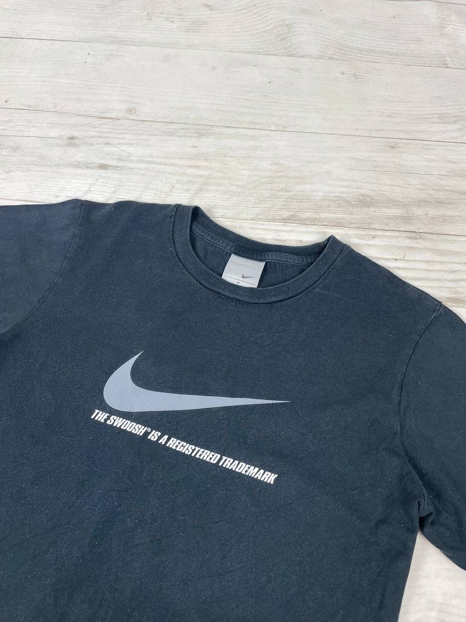 Nike Vintage Nike Swoosh Big Logo T-Shirt 00S Size US M / EU 48-50 / 2 - 2 Thumbnail