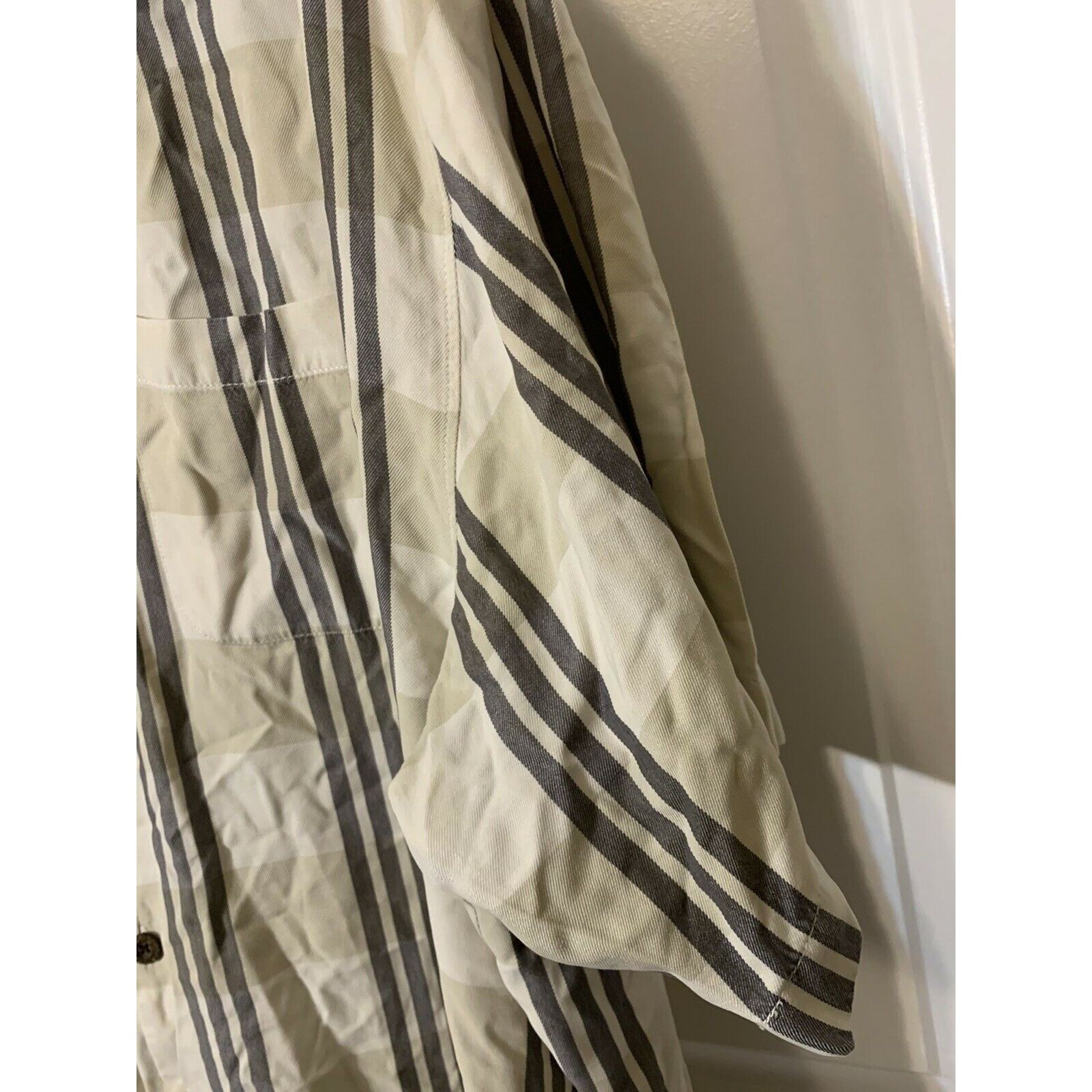 Tommy Bahama TOMMY BAHAMA Mens Sz XL Tan Plaid Silk/Cotton Short Sleeve B Size US XL / EU 56 / 4 - 4 Thumbnail
