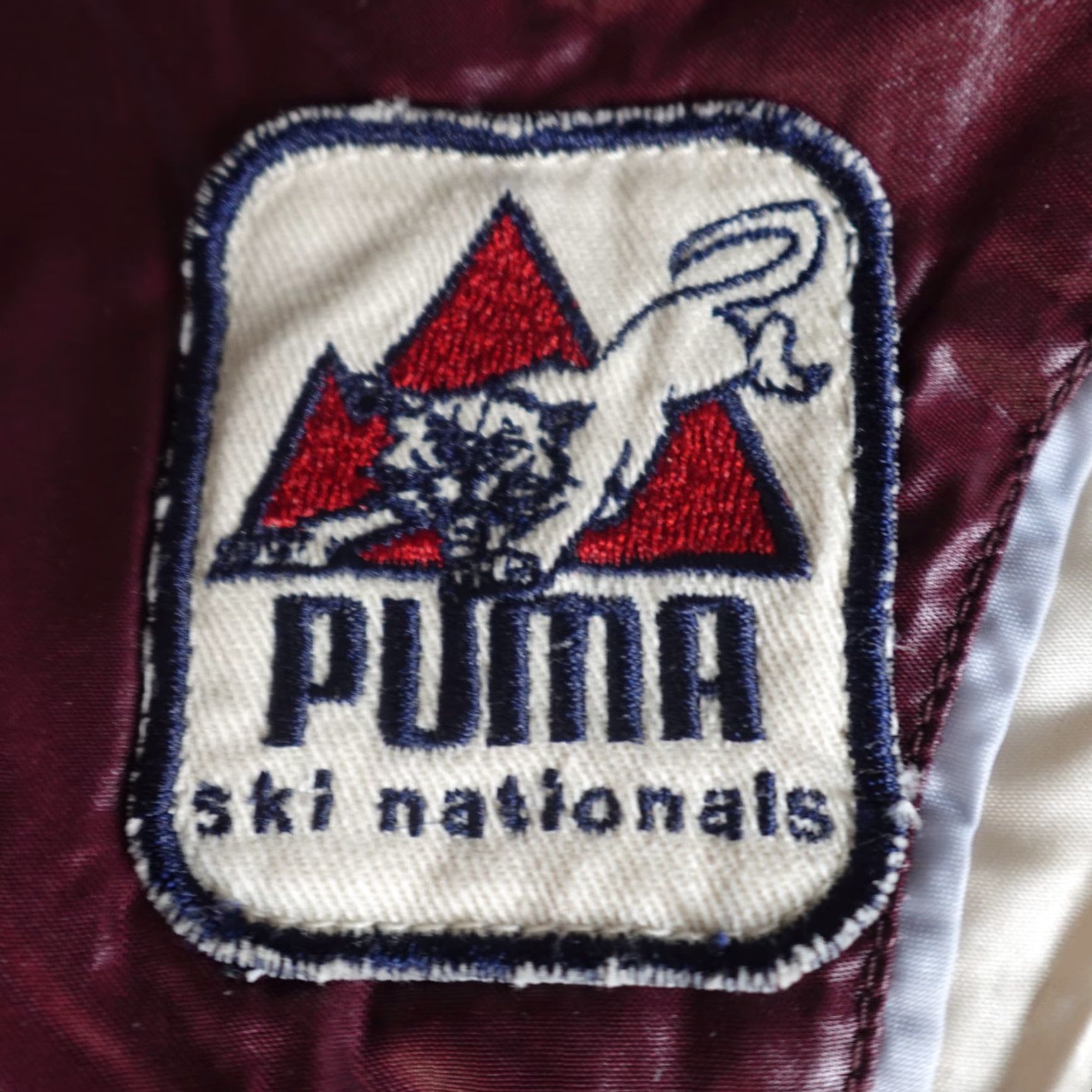 Puma VINTAGE PUMA Vest Middle Red Puffer Ski Nationals Cream Stripes Vest Parka Mens M Red Size US M / EU 48-50 / 2 - 2 Thumbnail