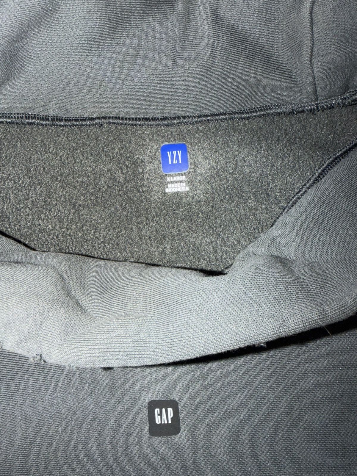 Balenciaga × Gap × Yeezy YEEZY GAP EBB 03 HIGH NECK IN BLACK SIZE MEDIUM (BRAND NEW) Size US M / EU 48-50 / 2 - 3 Thumbnail
