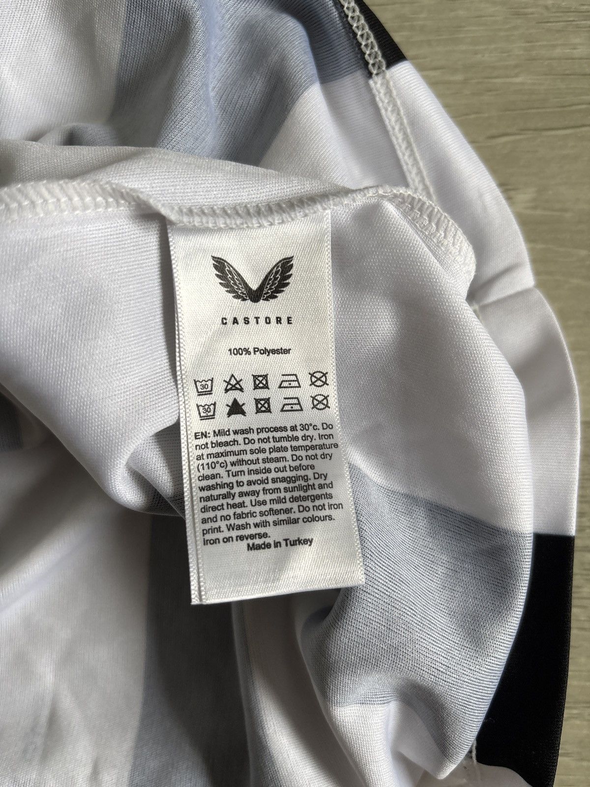 Castore × Vintage Castore Newcastle Soccer Football Jersey Size US M / EU 48-50 / 2 - 7 Thumbnail