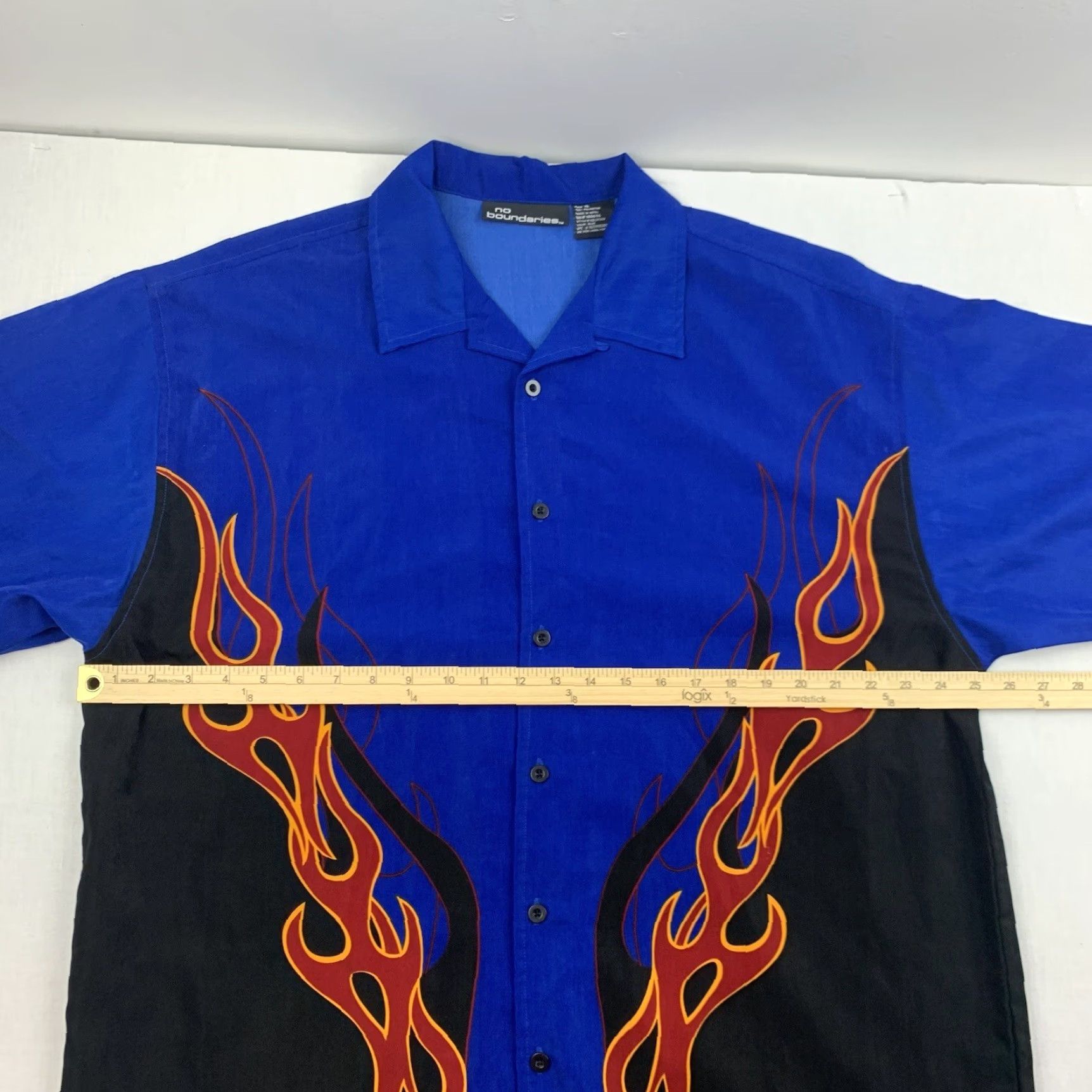 Vintage VINTAGE No Boundaries Button Up Shirt Adult XL Blue Flames Grunge Y2K USA Baggy USA Mens Button-Up Shirt XL Blue Flames Grunge 90s Size US XL / EU 56 / 4 - 6 Thumbnail