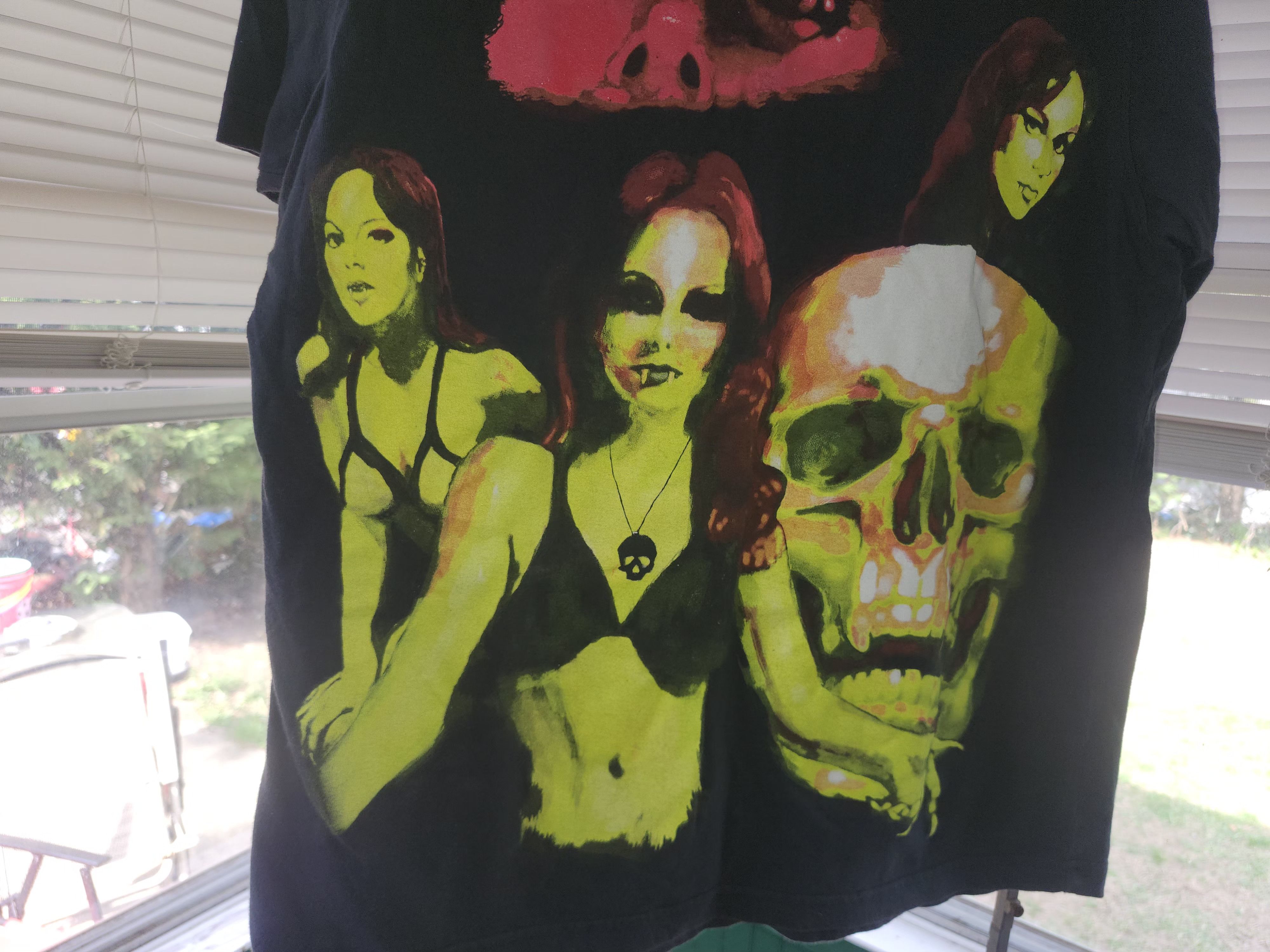 Other Vintage horror tee Size US M / EU 48-50 / 2 - 2 Thumbnail