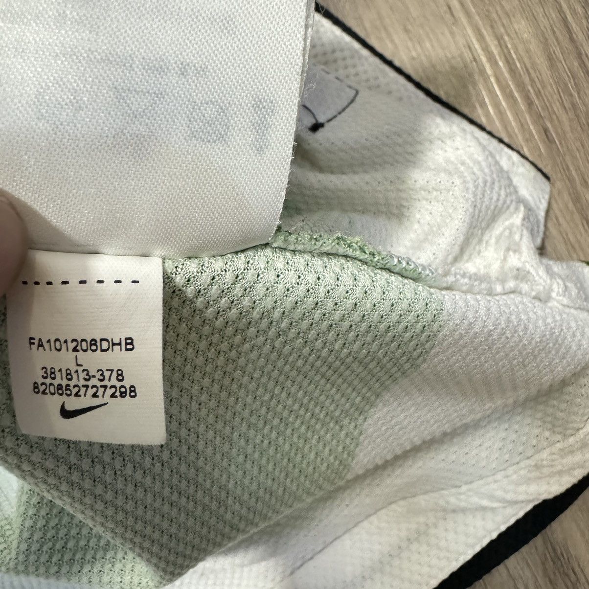 Nike Celtic 10/12 home shirt #11 Cha Size US L / EU 52-54 / 3 - 9 Thumbnail