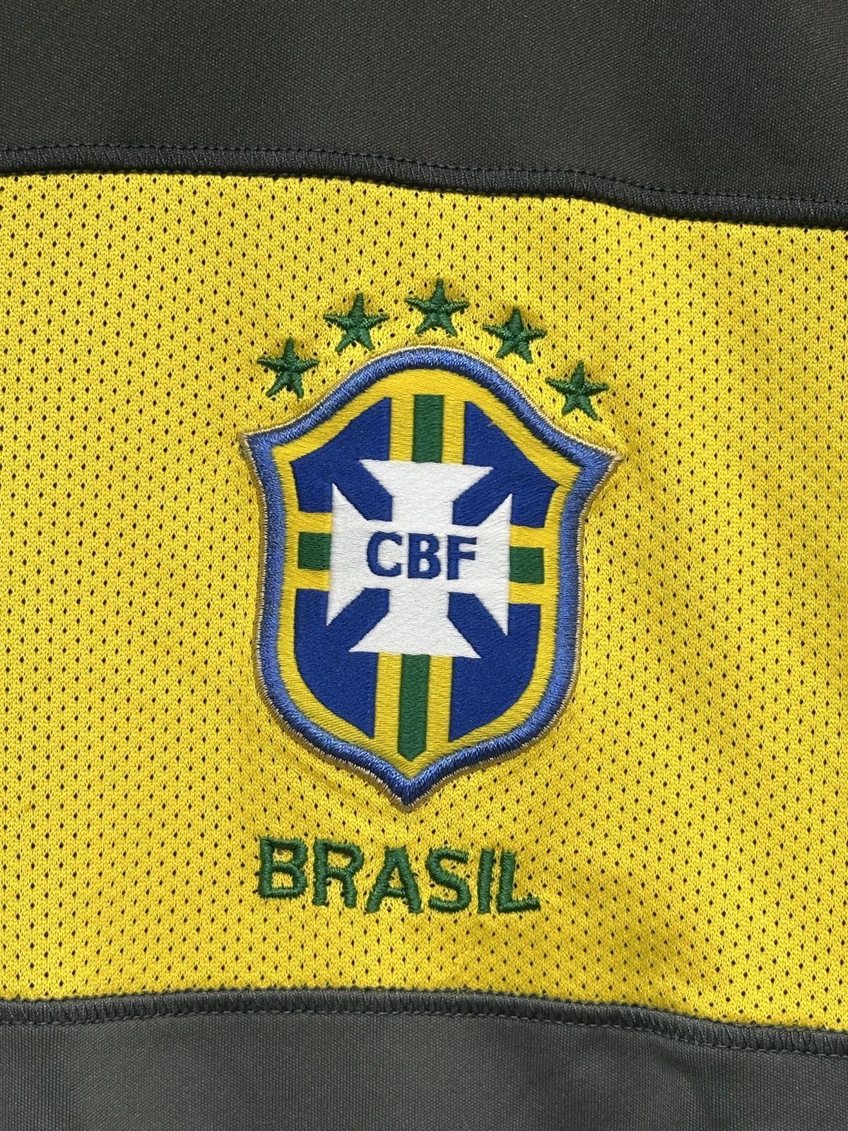 Nike Brazil 2010-11 Total90 Training Jersey Size US L / EU 52-54 / 3 - 3 Thumbnail
