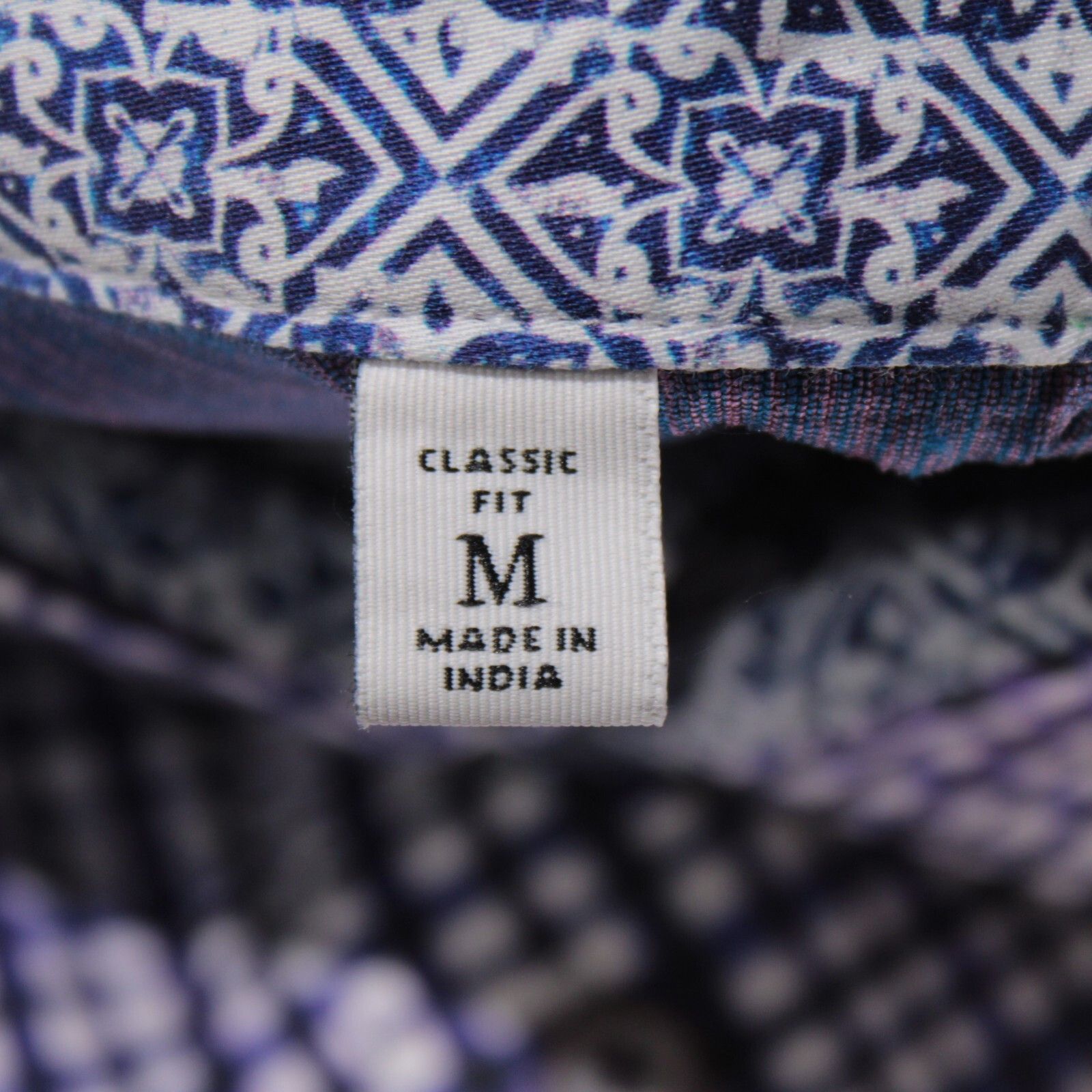 Robert Graham Robert Graham New with tags Shirt Size M US In Purple Size US M / EU 48-50 / 2 - 9 Thumbnail