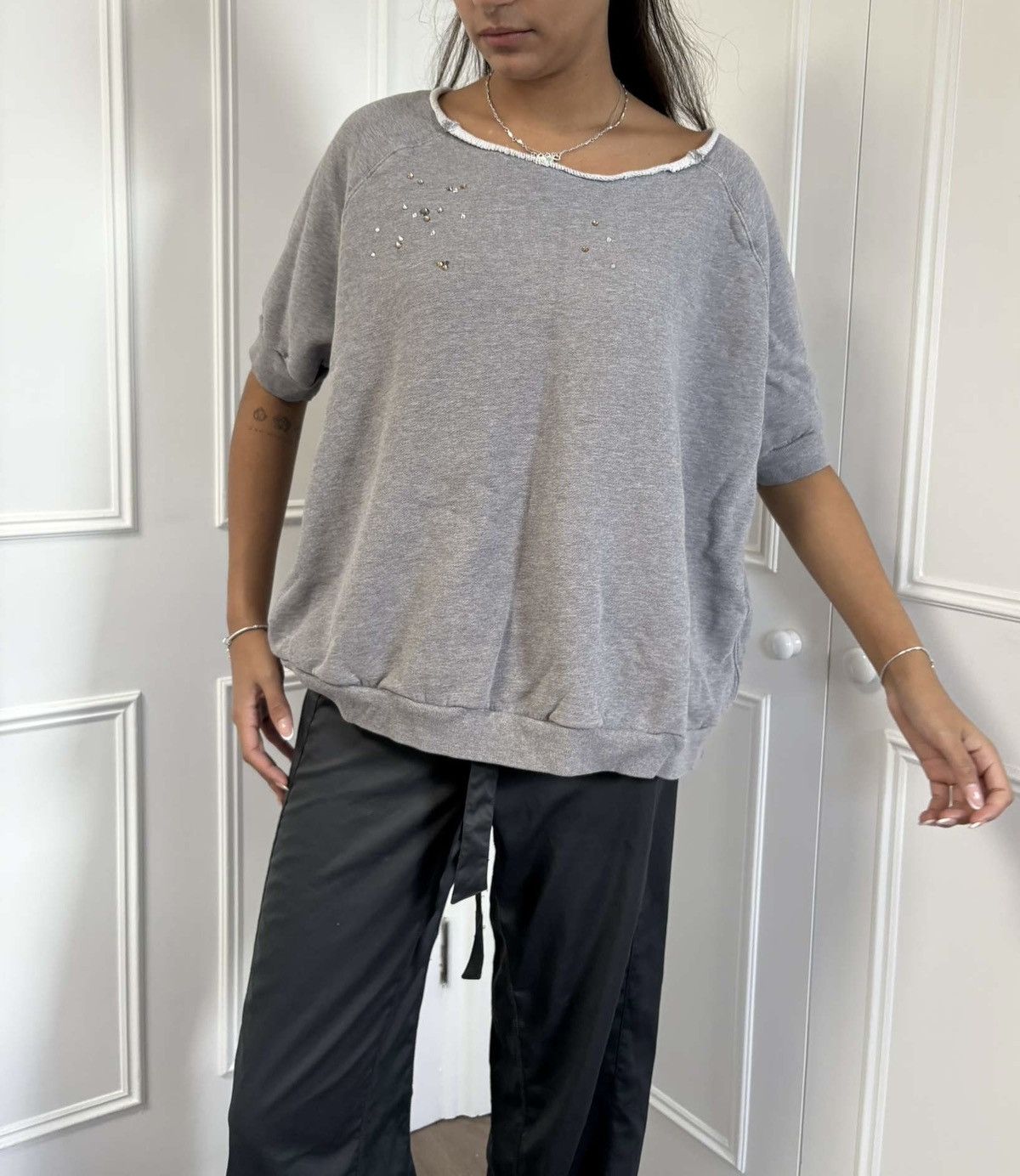 Acne Studios Acne Studios Grey Embellished Sweatshirt (Size M) Size M / US 6-8 / IT 42-44 - 2 Thumbnail