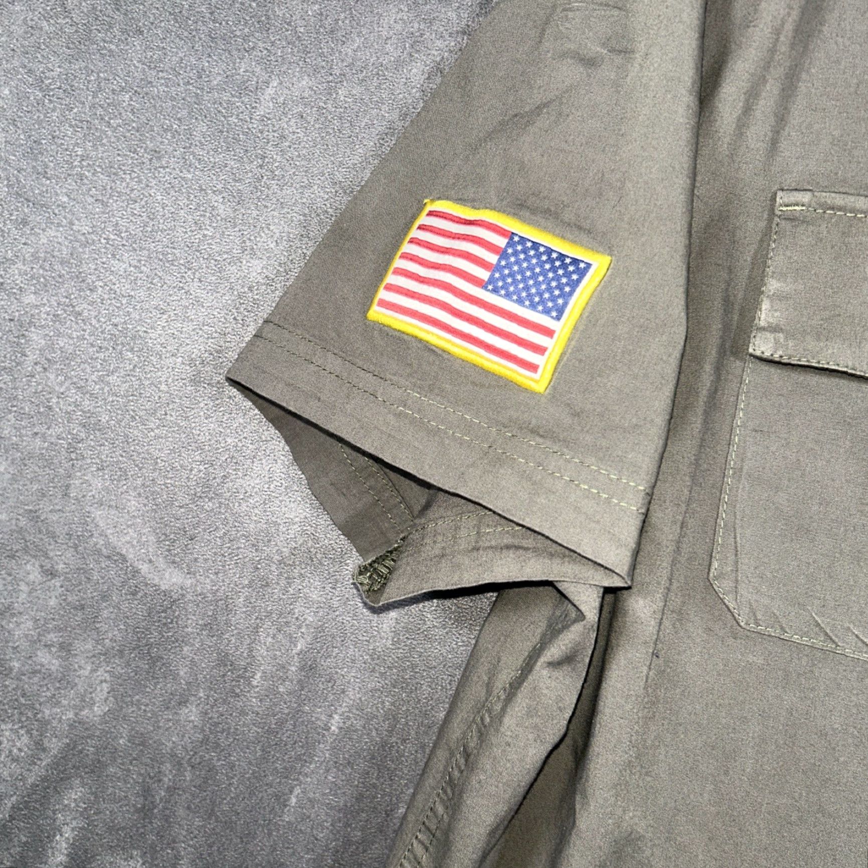 Olive VINTAGE Grunt Style Button-Down Shirt Short Sleeve Mens XL Olive Green Rippped Sleeves Size US XL / EU 56 / 4 - 4 Thumbnail