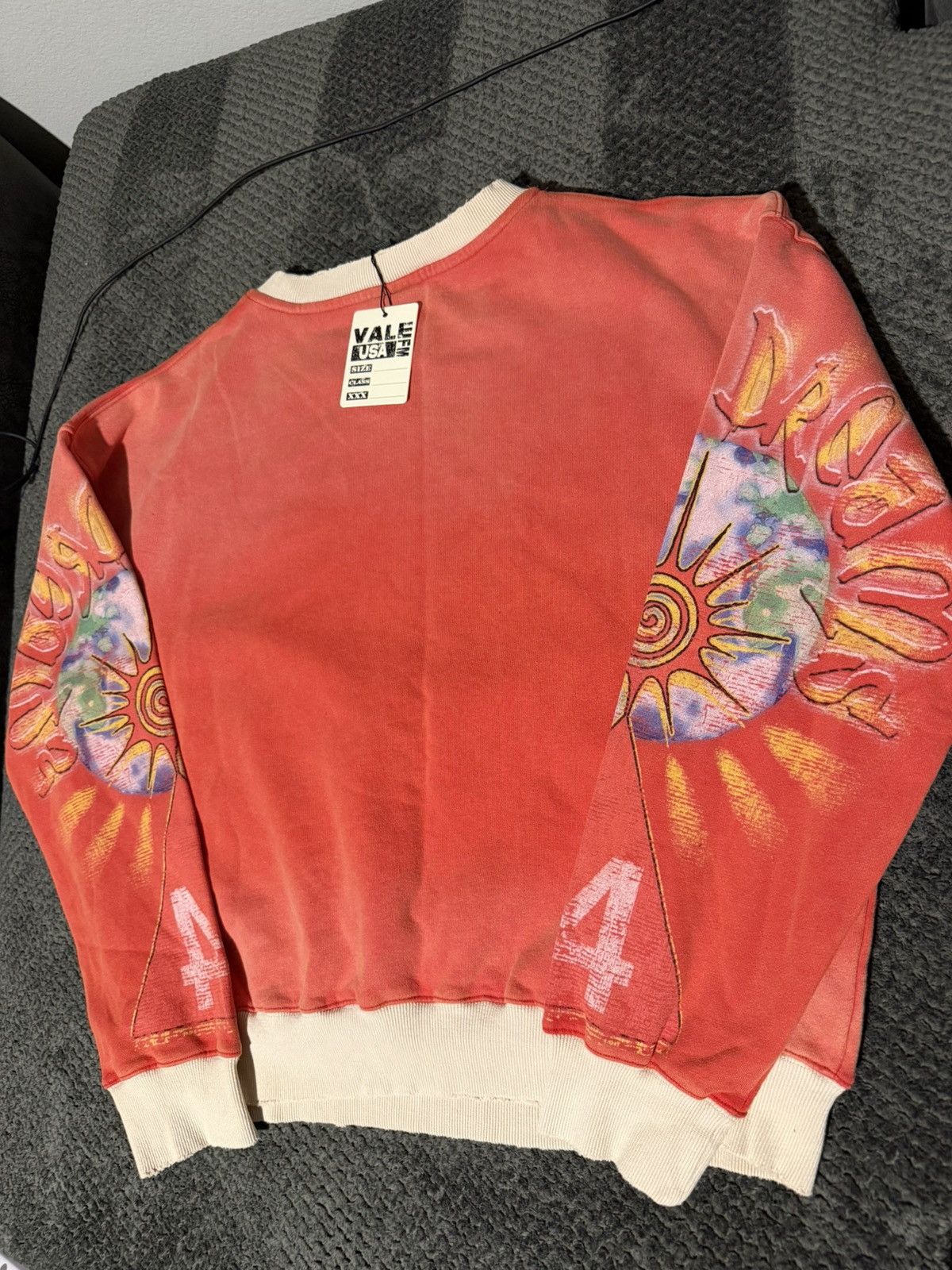 Vale Vale forever red Alien crewneck Size US L / EU 52-54 / 3 - 4 Thumbnail