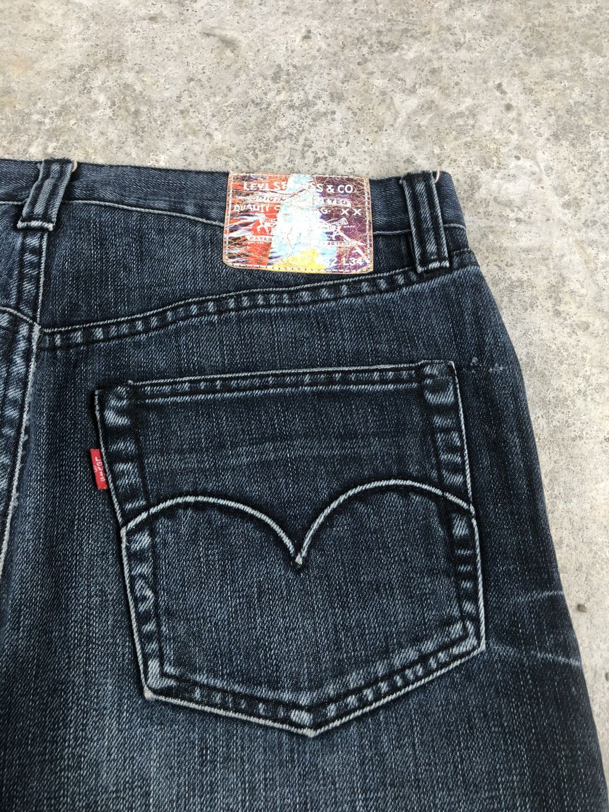 Damien Hirst × Levi's Levi’s Damien Hirst Limited Edition 2008 Size US 31 - 15 Thumbnail