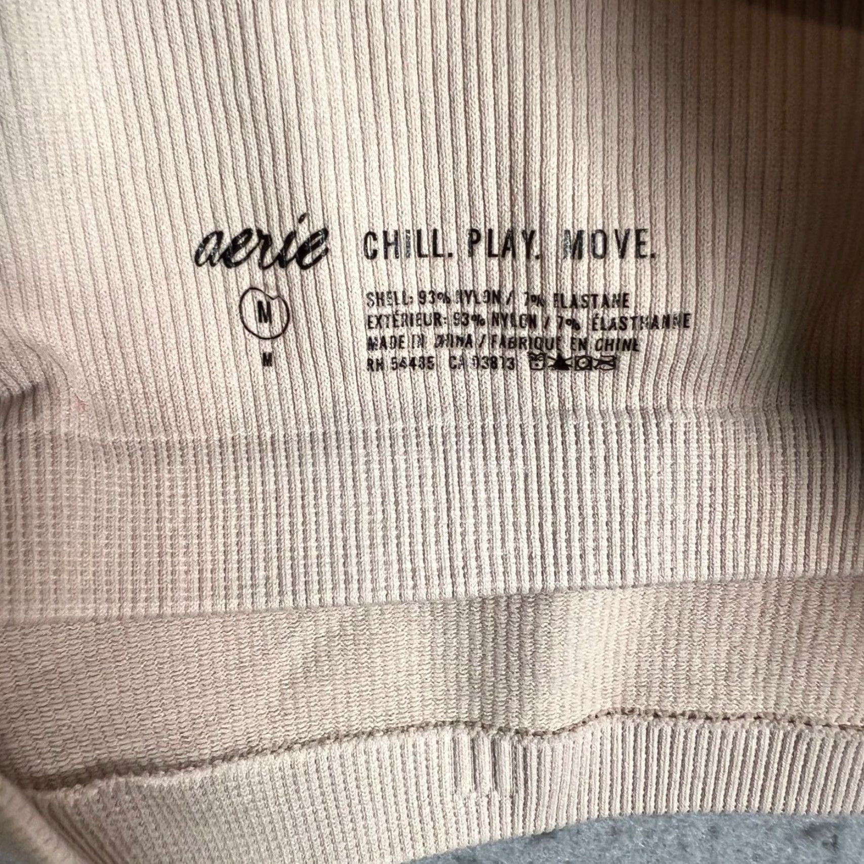 Vintage Aerie Brand Women's Tank Top Size Medium Ribbed Beige Activewear Athletic Gym Running Sleeveless Tank Top Beige Nylon Elastane Size M / US 6-8 / IT 42-44 - 3 Thumbnail