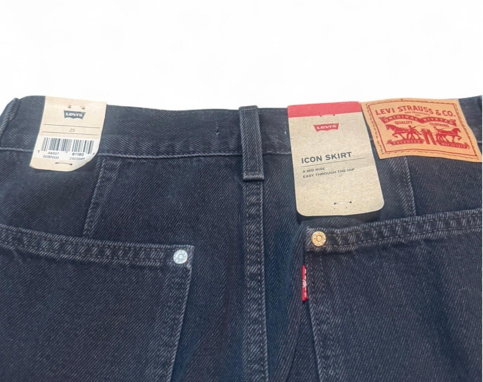 Levi's Levi's Moto Icon Skirt Zipper Front Denim Mini sz 25 NWT Size 30" / US 8 / IT 44 - 4 Thumbnail