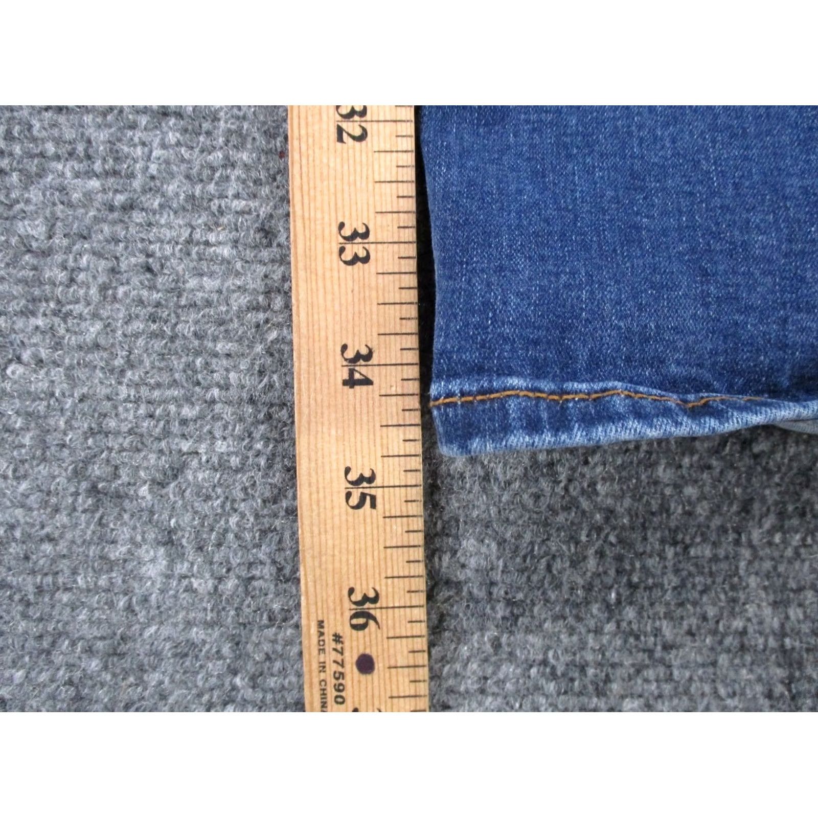 True Religion True Religion Jeans Mens 36 Blue Denim Rocco Relaxed Skinny Faded Casual Jeans Mens 36 Blue Denim Rocco Skinny Regular Stretch Size US 31 - 4 Thumbnail