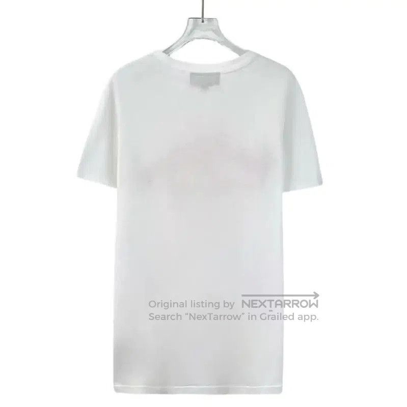 Burberry Burberry Women's White Cotton T-Shirt. Size S / US 4 / IT 40 - 2 Thumbnail