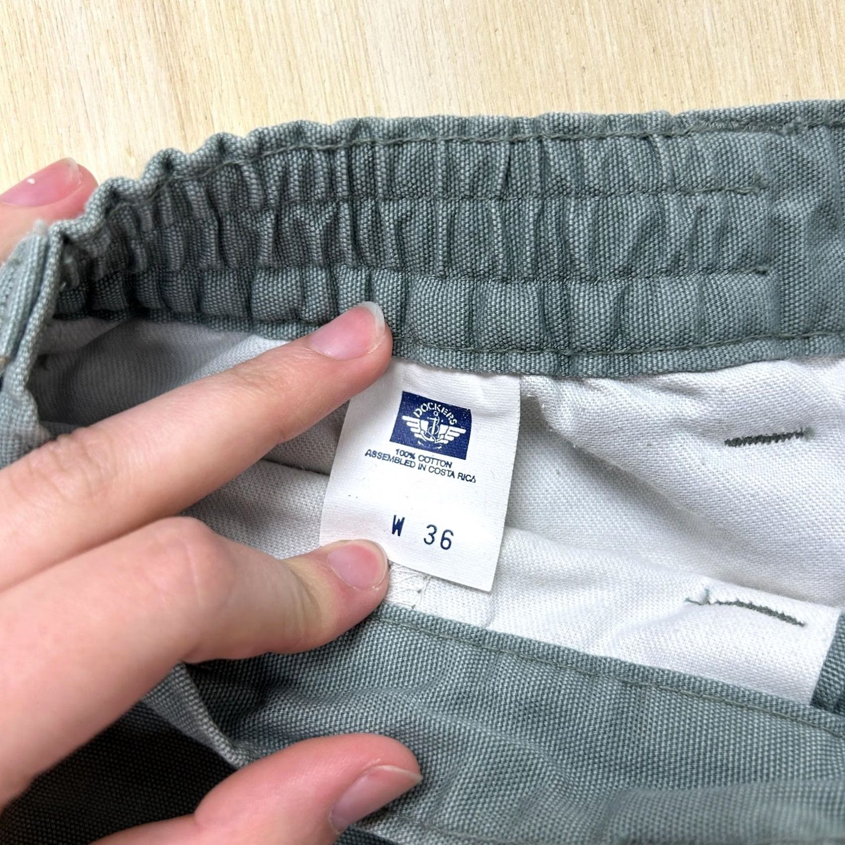 Dockers VINTAGE Dockers Chino Shorts Mens 36 Green Pleated Elastic Waist Casual Summer Mens Size US 36 / EU 52 - 3 Thumbnail