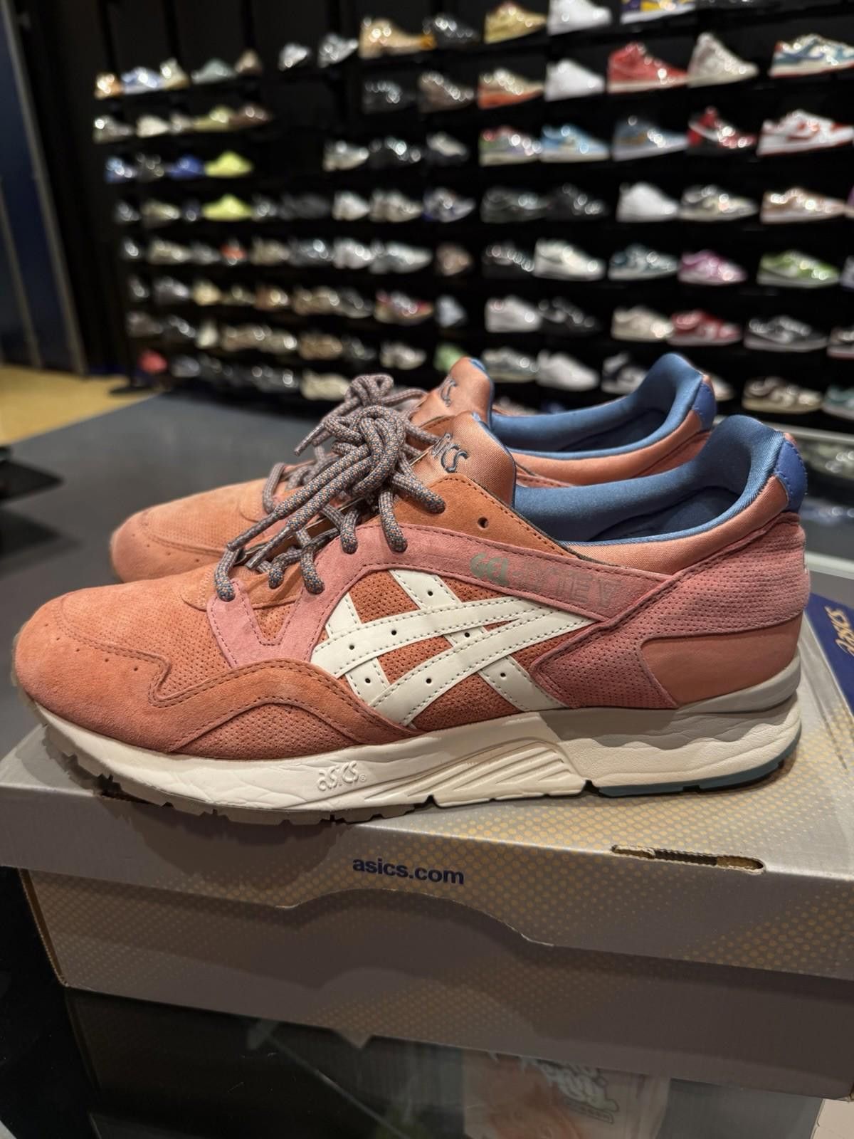 Asics ASICS Gel Lyte V Ronnie Fieg Rose Gold [Size 11.5] W/ Box Size US 11.5 / EU 44-45 - 8 Thumbnail
