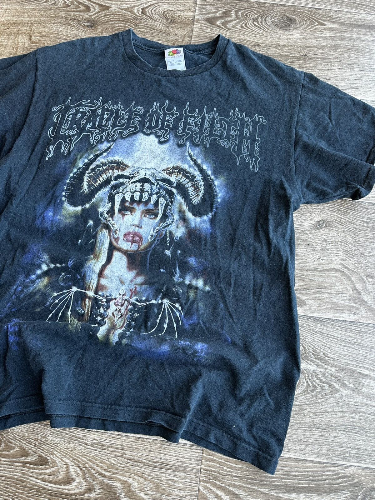 Band Tees 🔥 Vintage 90s Cradle Of Filth Viking Woman Metal Band Shirt Size US L / EU 52-54 / 3 - 5 Thumbnail