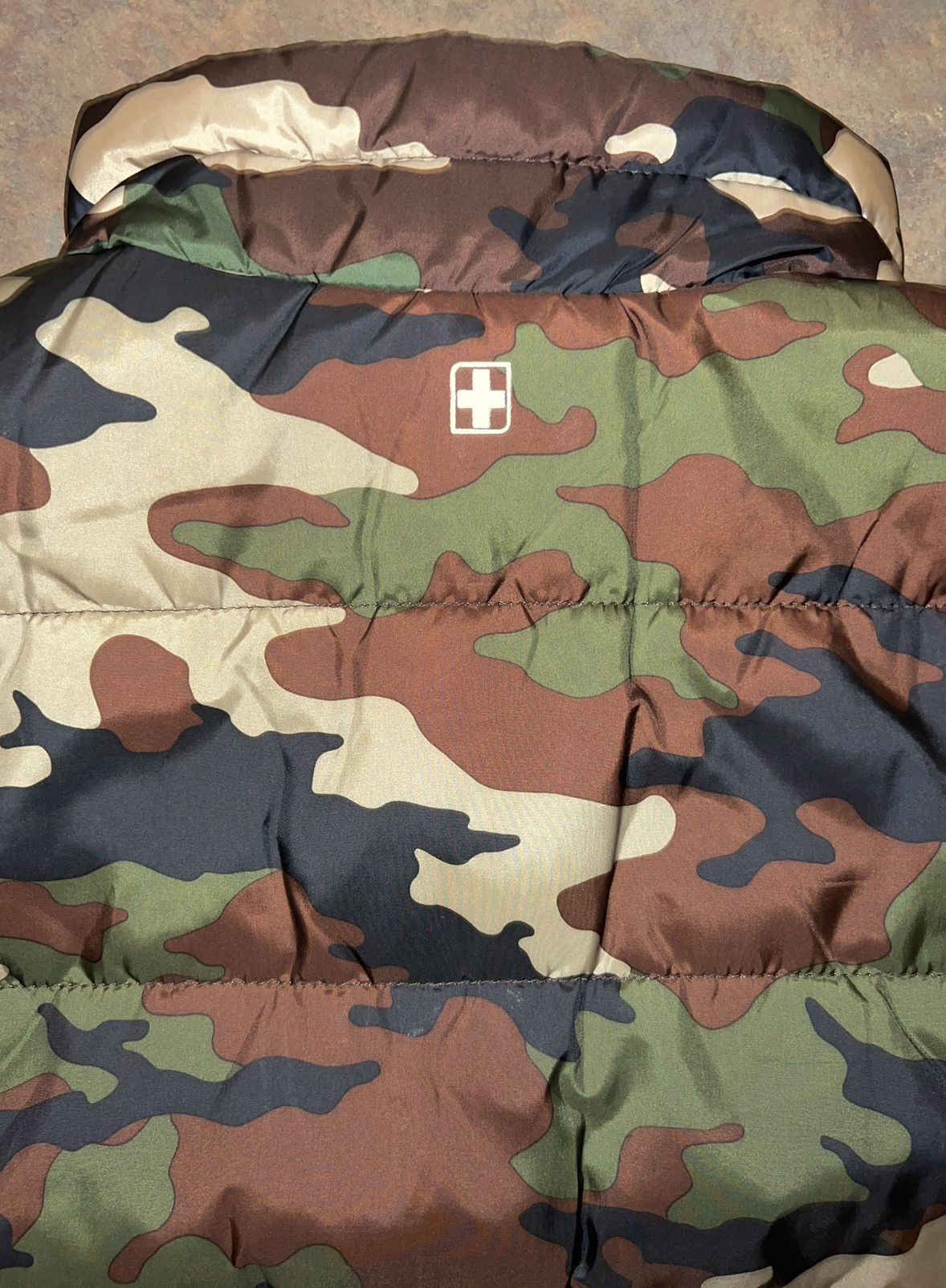 Swissgear SWISSTECH PUFFER CAMO VEST Size US M / EU 48-50 / 2 - 10 Thumbnail