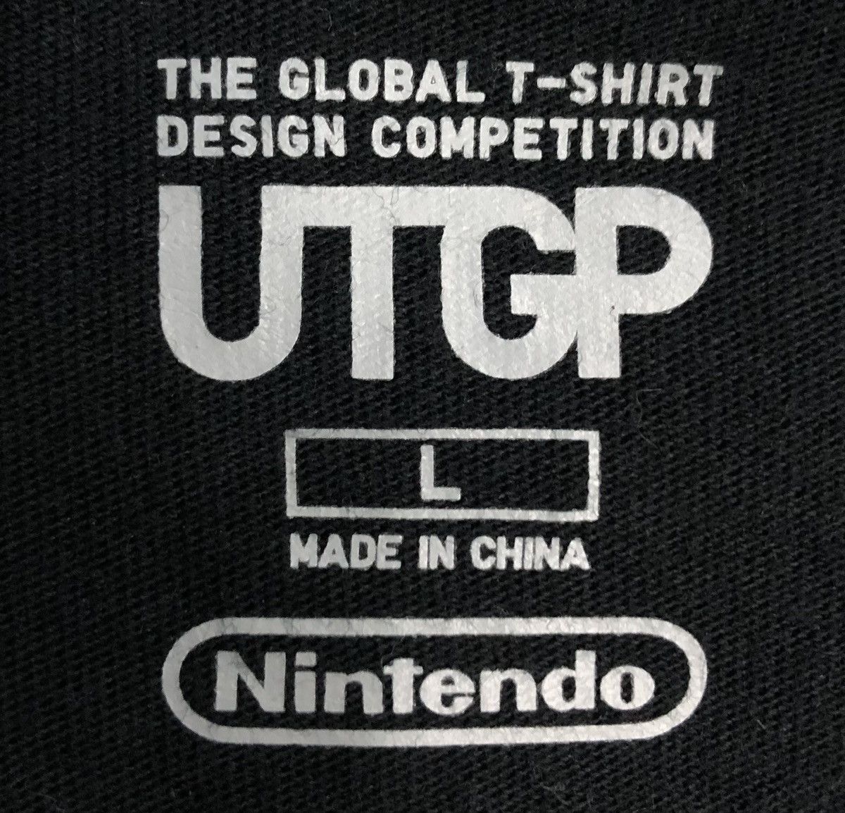 Uniqlo Uniqlo Nintendo 2017 Pokemon T-Shirt Size US L / EU 52-54 / 3 - 10 Thumbnail