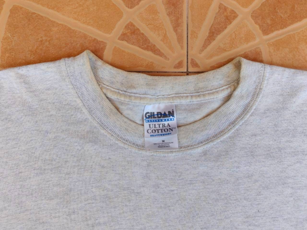 Gildan Harrah's Hotel Mechanical Construction Vtg Pocket T Shirt Size US M / EU 48-50 / 2 - 8 Thumbnail