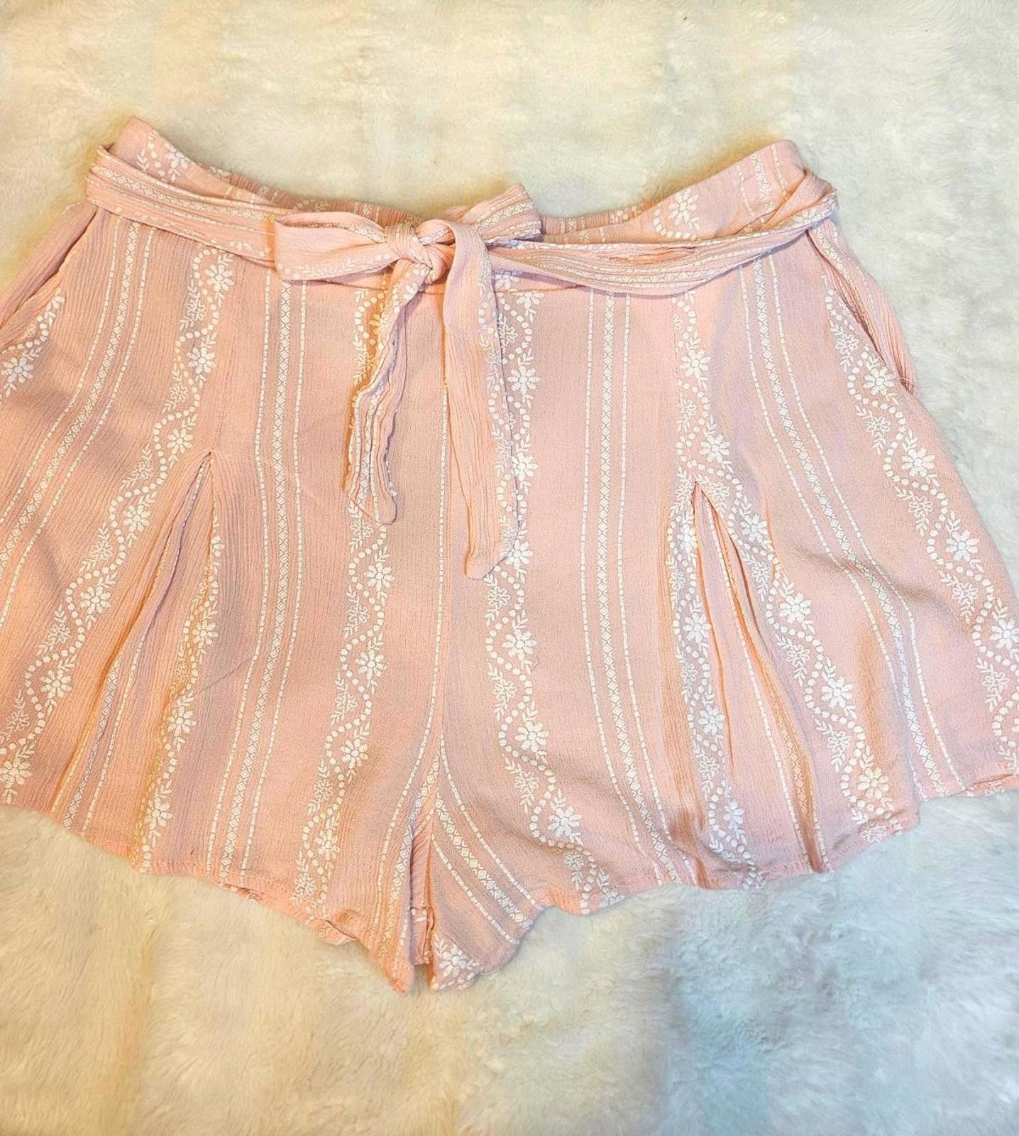 Designer Sadie & Sage Pink Floral Printed High-Waisted Shorts #520 Size 32" / US 10 / IT 46 - 2 Thumbnail