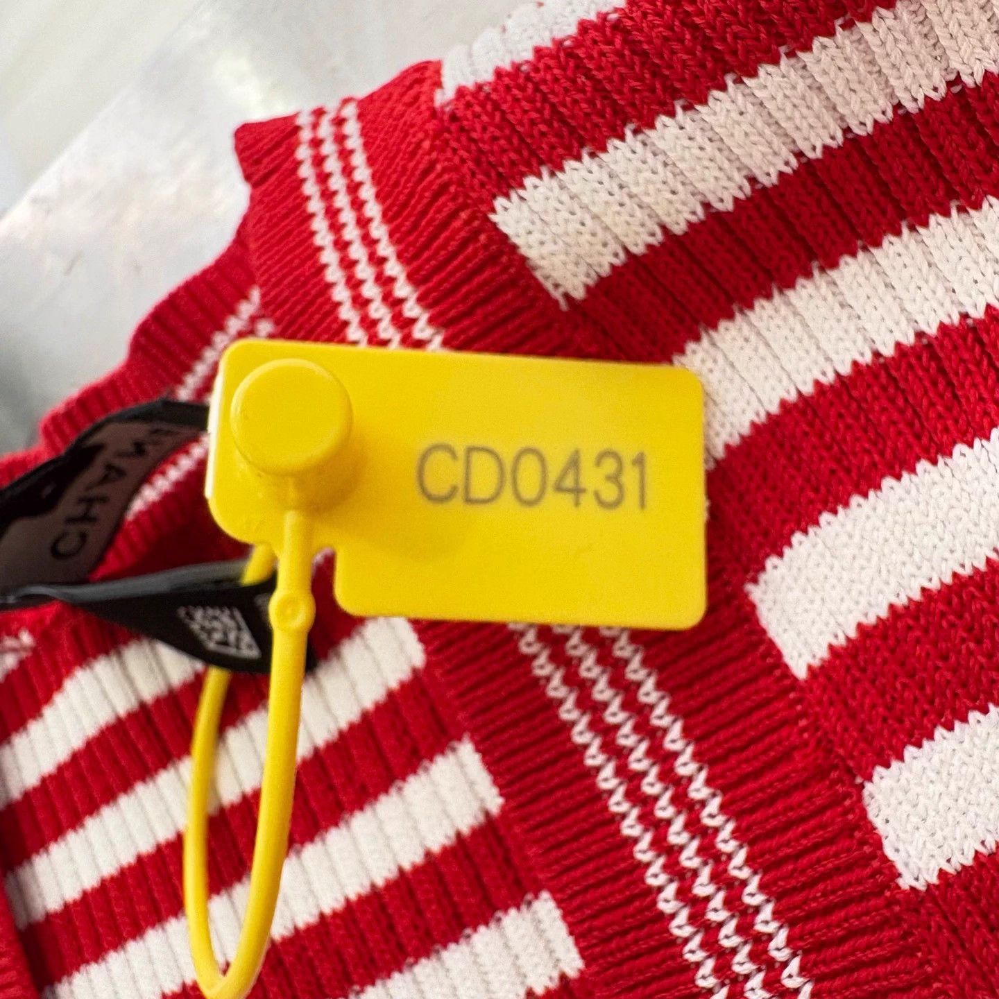 Chanel Chanel red/white colorblocked striped V-neck long cardigan Size M / US 6-8 / IT 42-44 - 7 Thumbnail