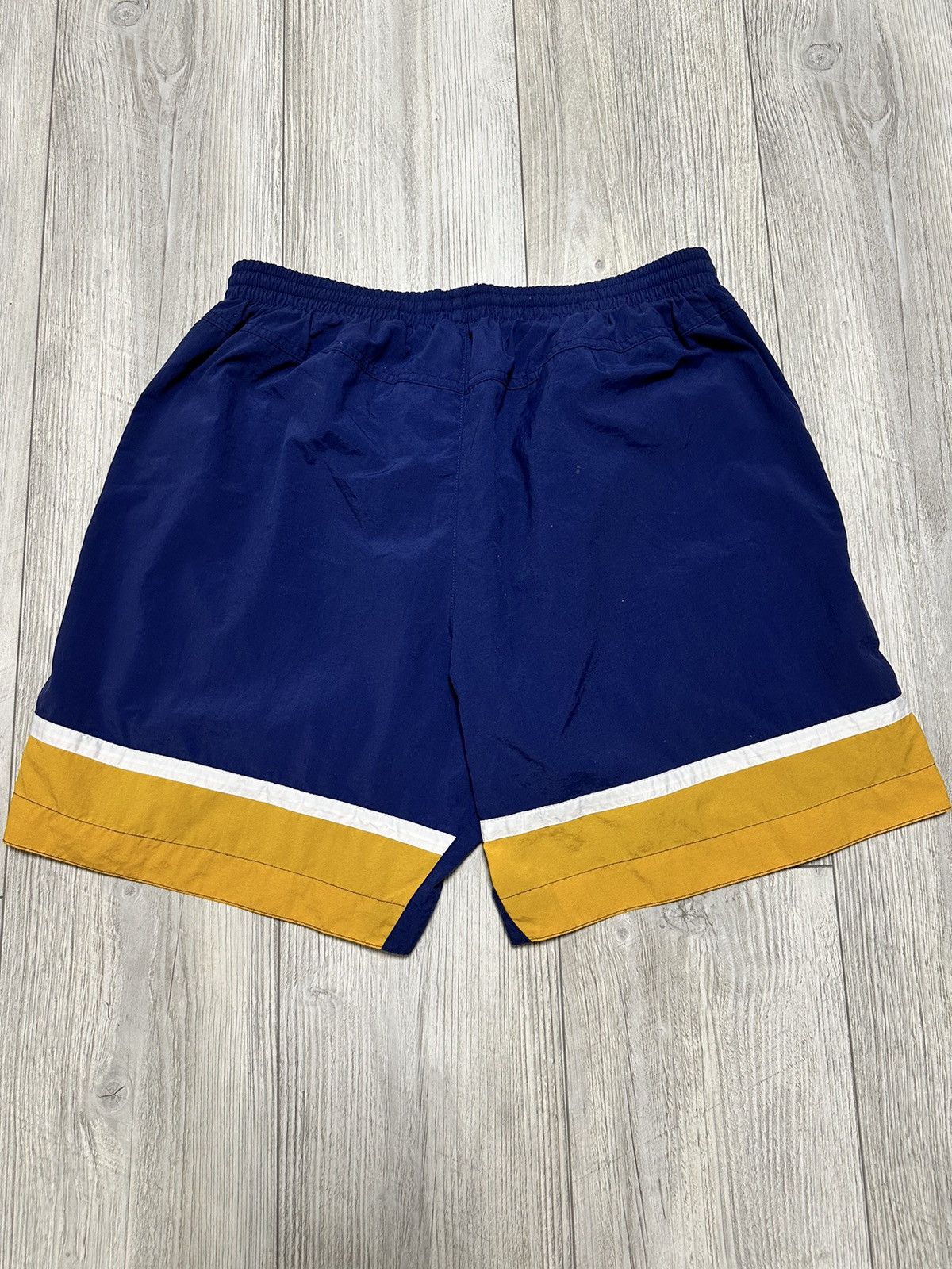 Vintage Vintage Y2K Nike Nylon Shorts Drill Size US 34 / EU 50 - 7 Thumbnail