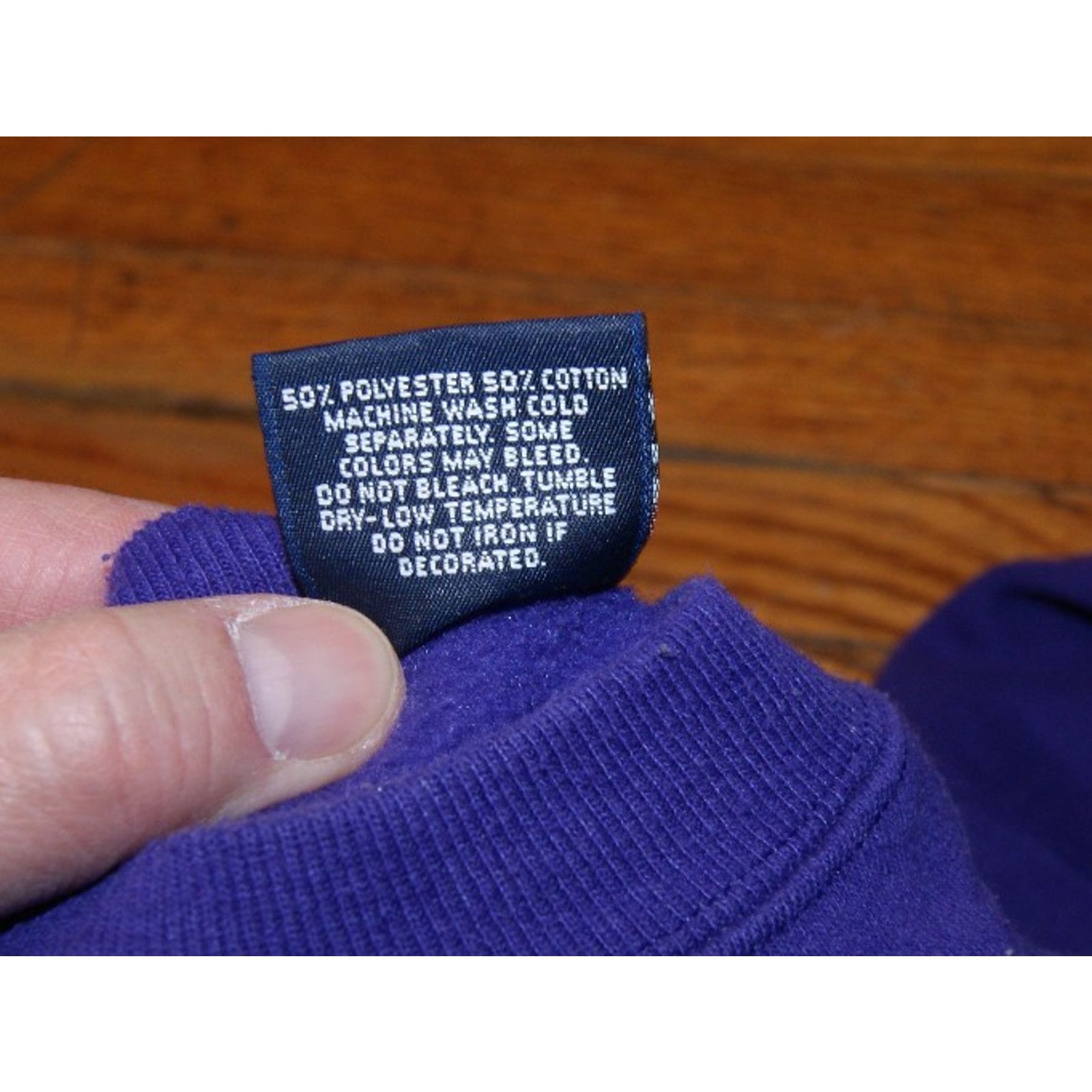 Jansport VTG Western ILLINOIS University Purple XL Sweatshirt USA Size US XL / EU 56 / 4 - 4 Thumbnail