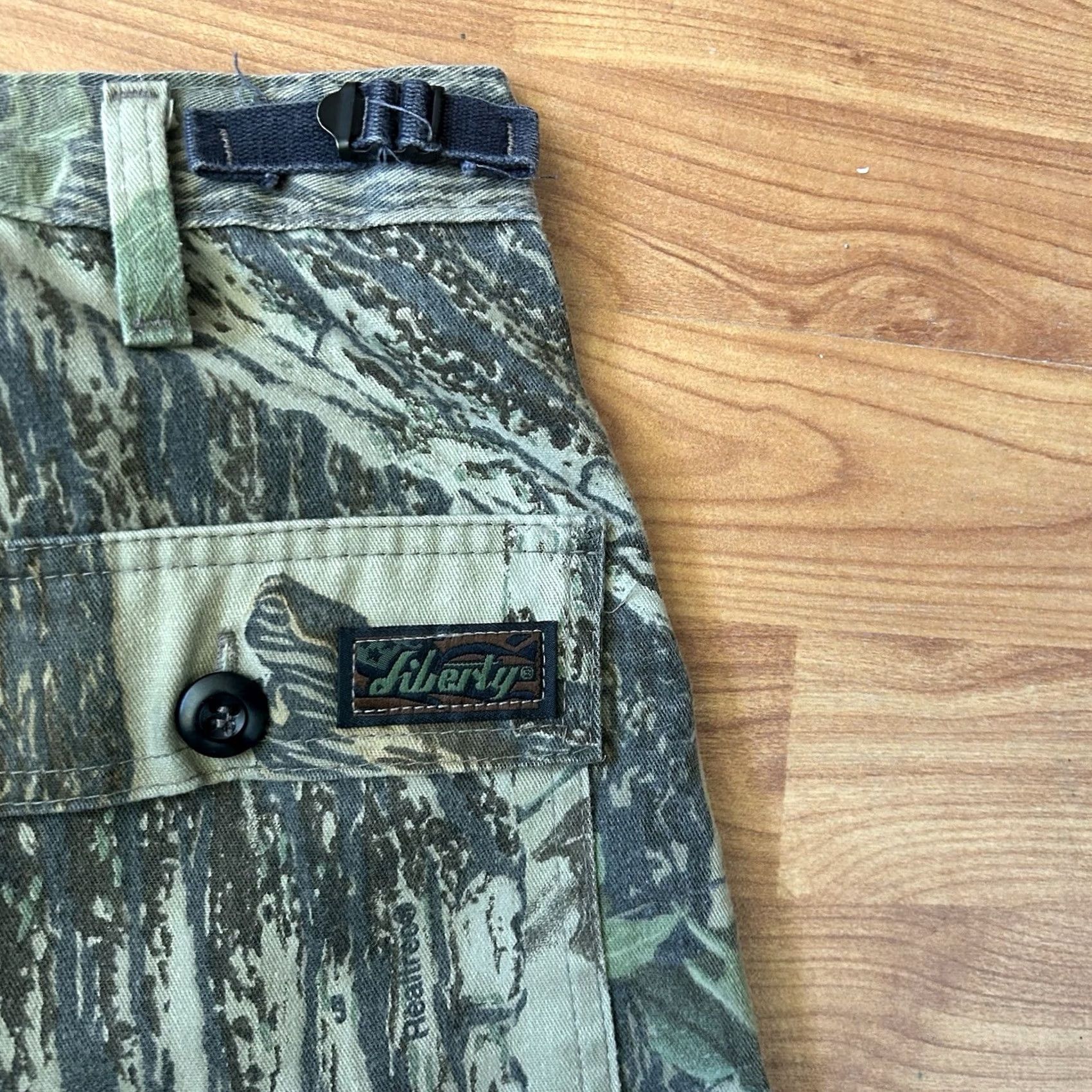 Realtree VINTAGE Liberty Realtree camo cargo pants Men's Size M Brown 90s Cargo Pants Size US 31 - 5 Thumbnail