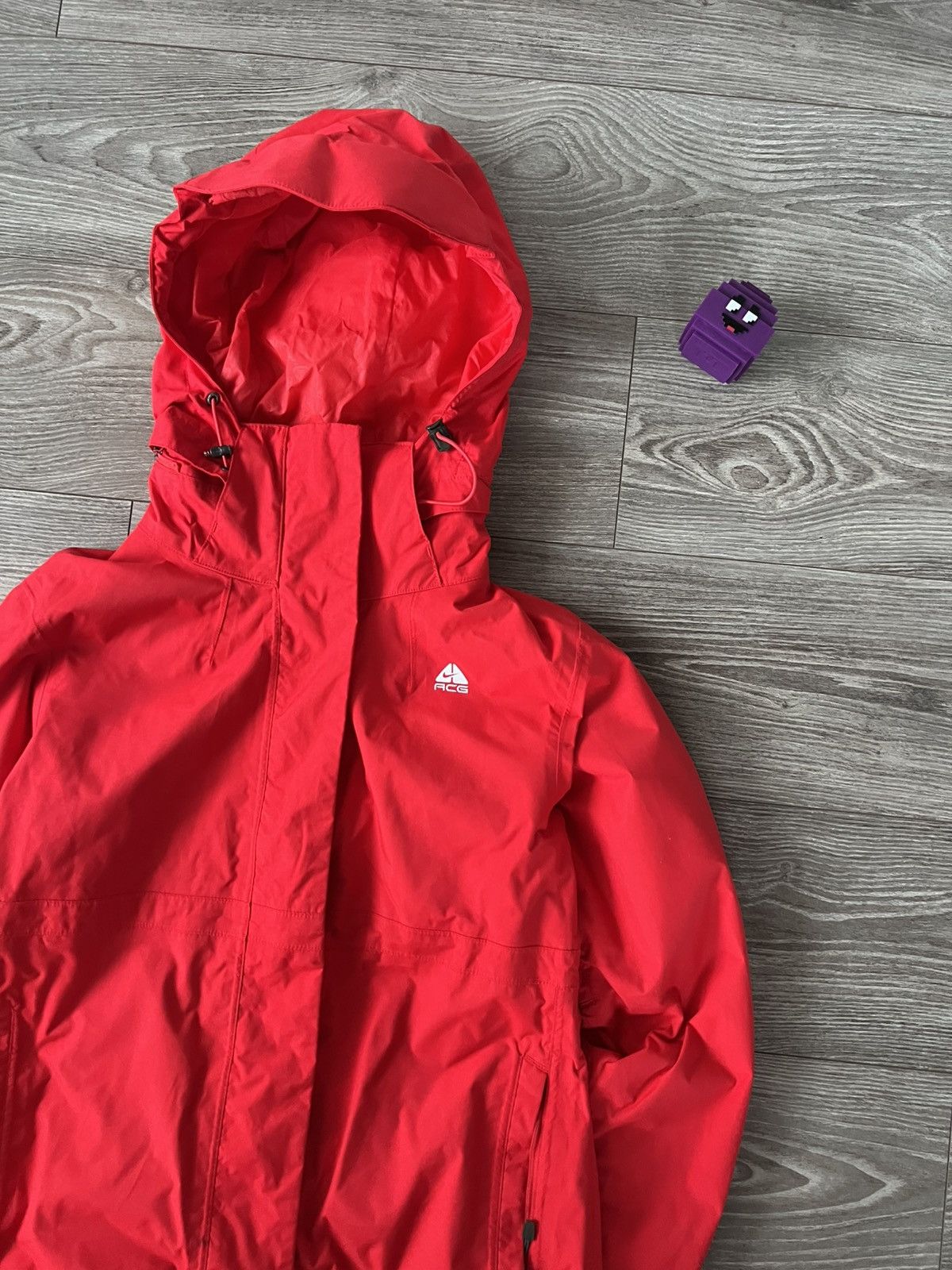 Nike ACG Vintage Nike Acg Waterproof Gorpcore Red Men’s Reg Jacket Size US L / EU 52-54 / 3 - 6 Thumbnail