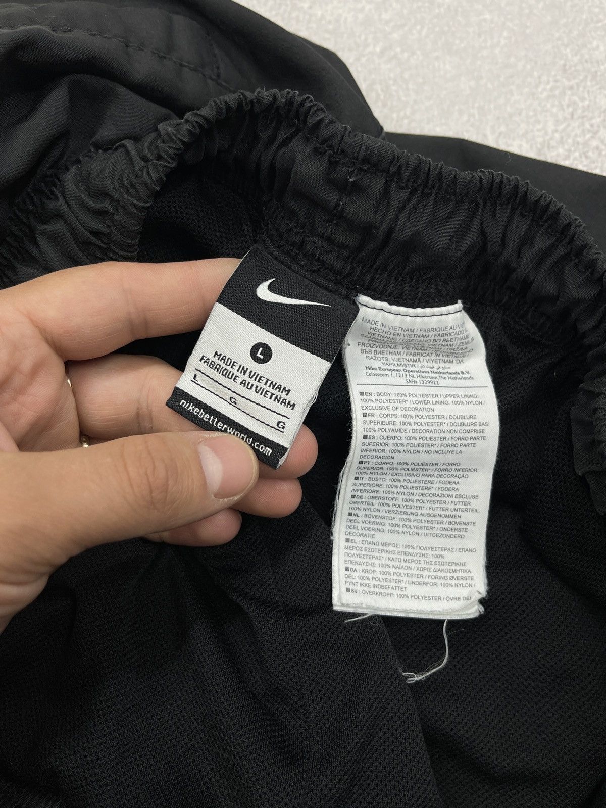 Nike Vintage Nike Nylon Black Sweatpants Drill Drip Y2K ACG TECH Size US 34 / EU 50 - 11 Thumbnail