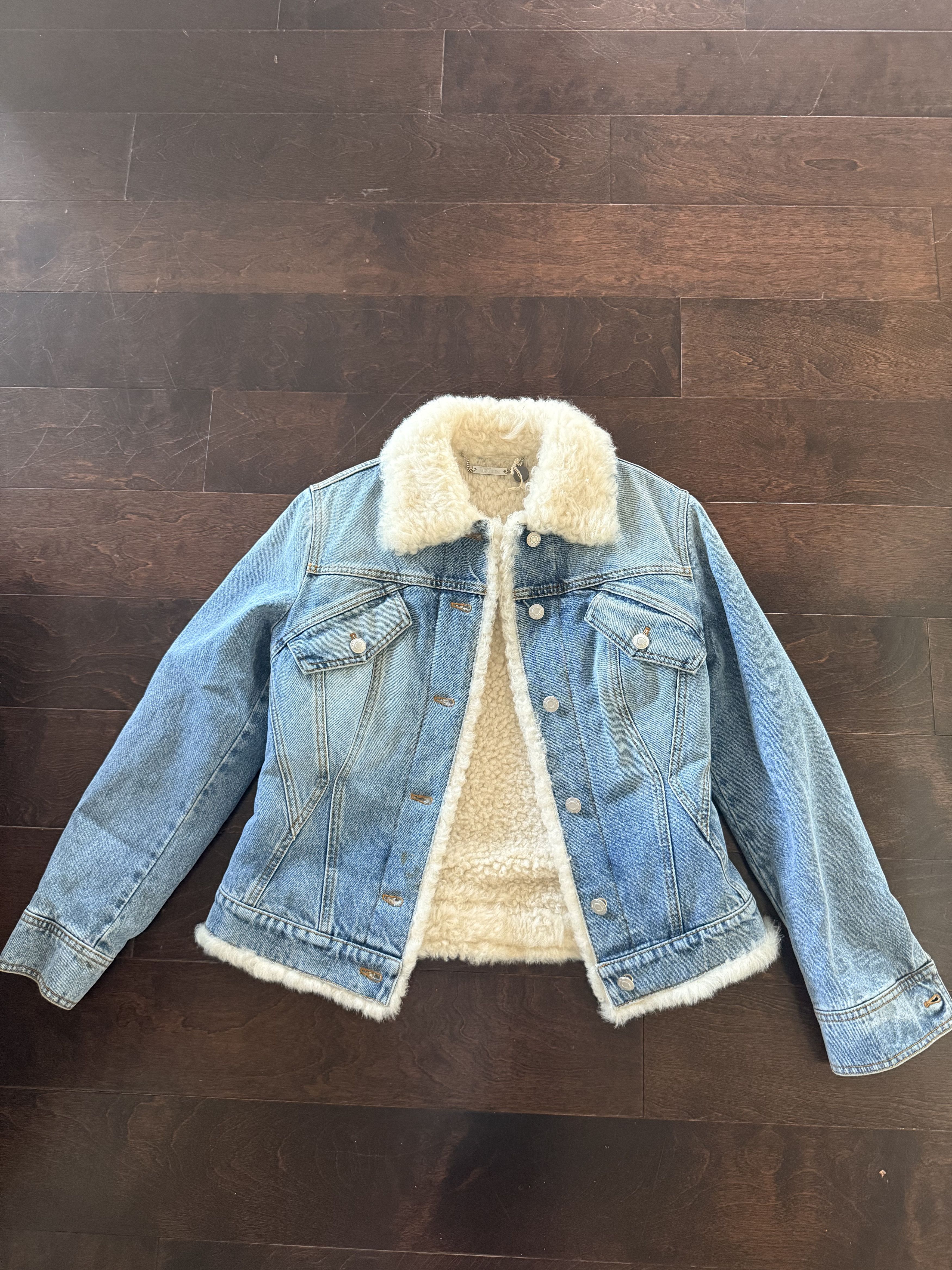 Alexander McQueen Alexander McQueen Denim Shearling- Embroidered Jacket Size M / US 6-8 / IT 42-44 - 1 Thumbnail