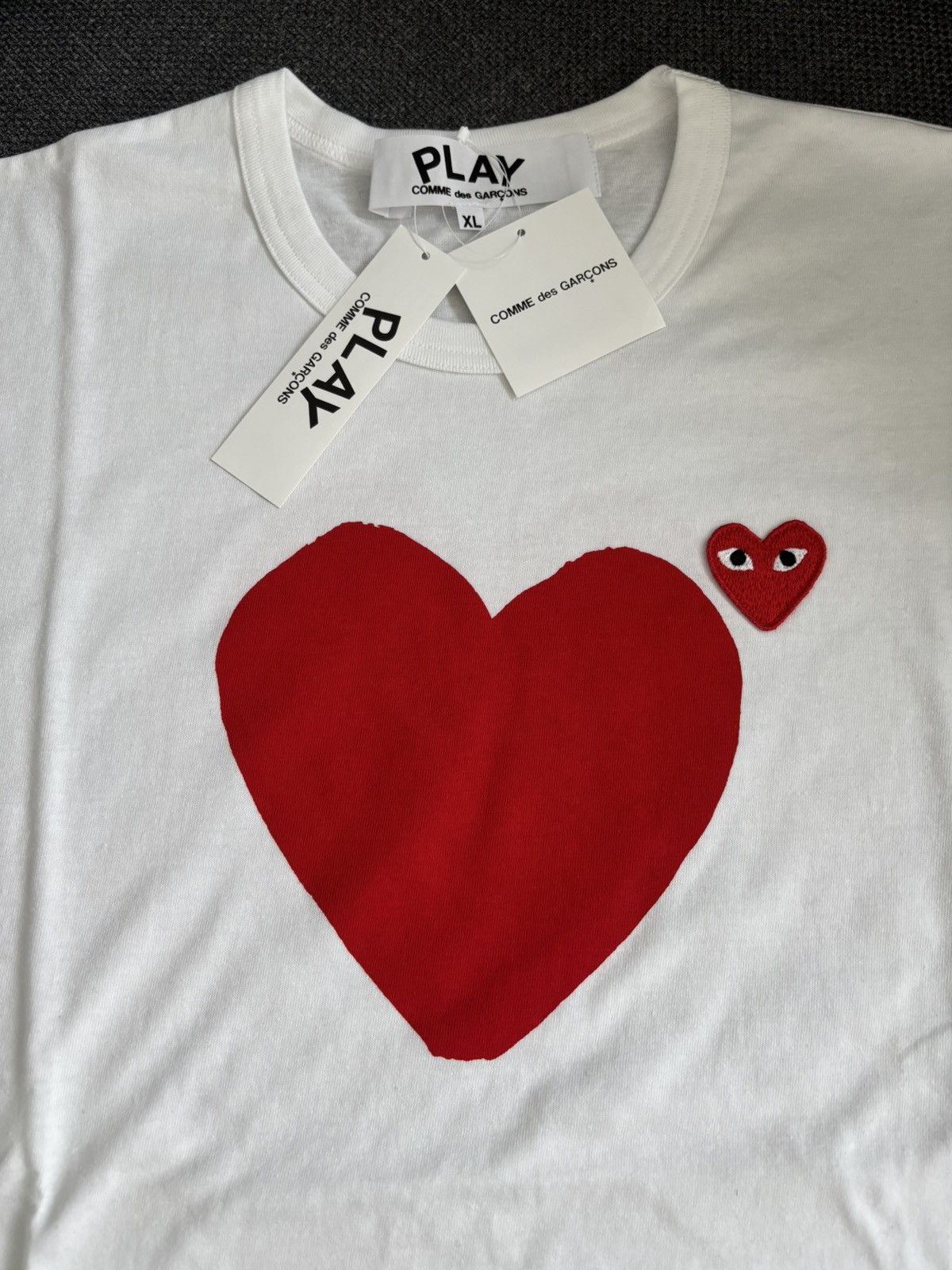 Comme des Garcons PLAY Comme Des Garcons Play Red Emblem T-Shirt Size US XL / EU 56 / 4 - 2 Thumbnail