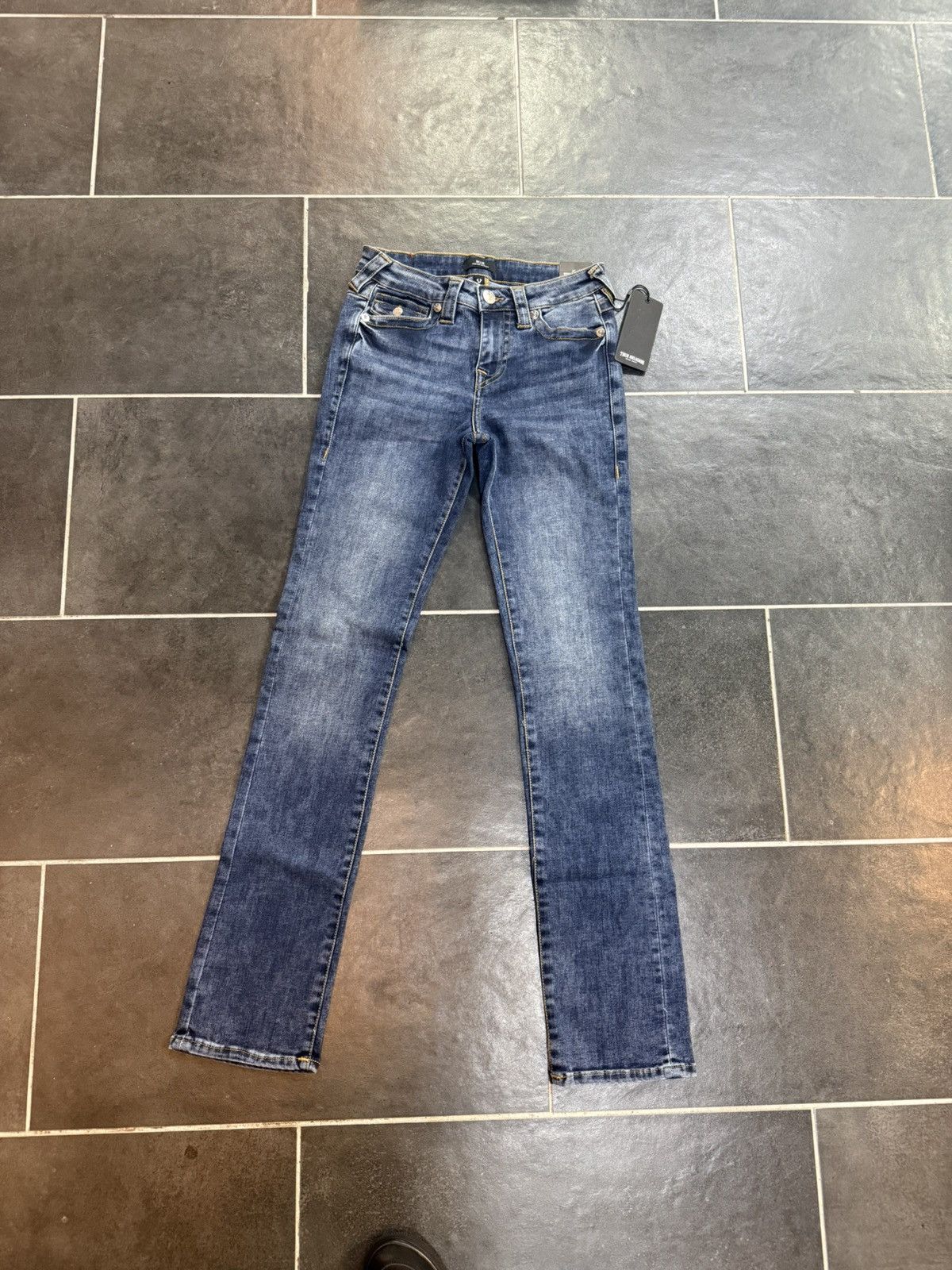 True Religion True Religion BILLIE MID RISE STRAIGHT JEAN Size 26" / US 2 / IT 38 - 1 Thumbnail